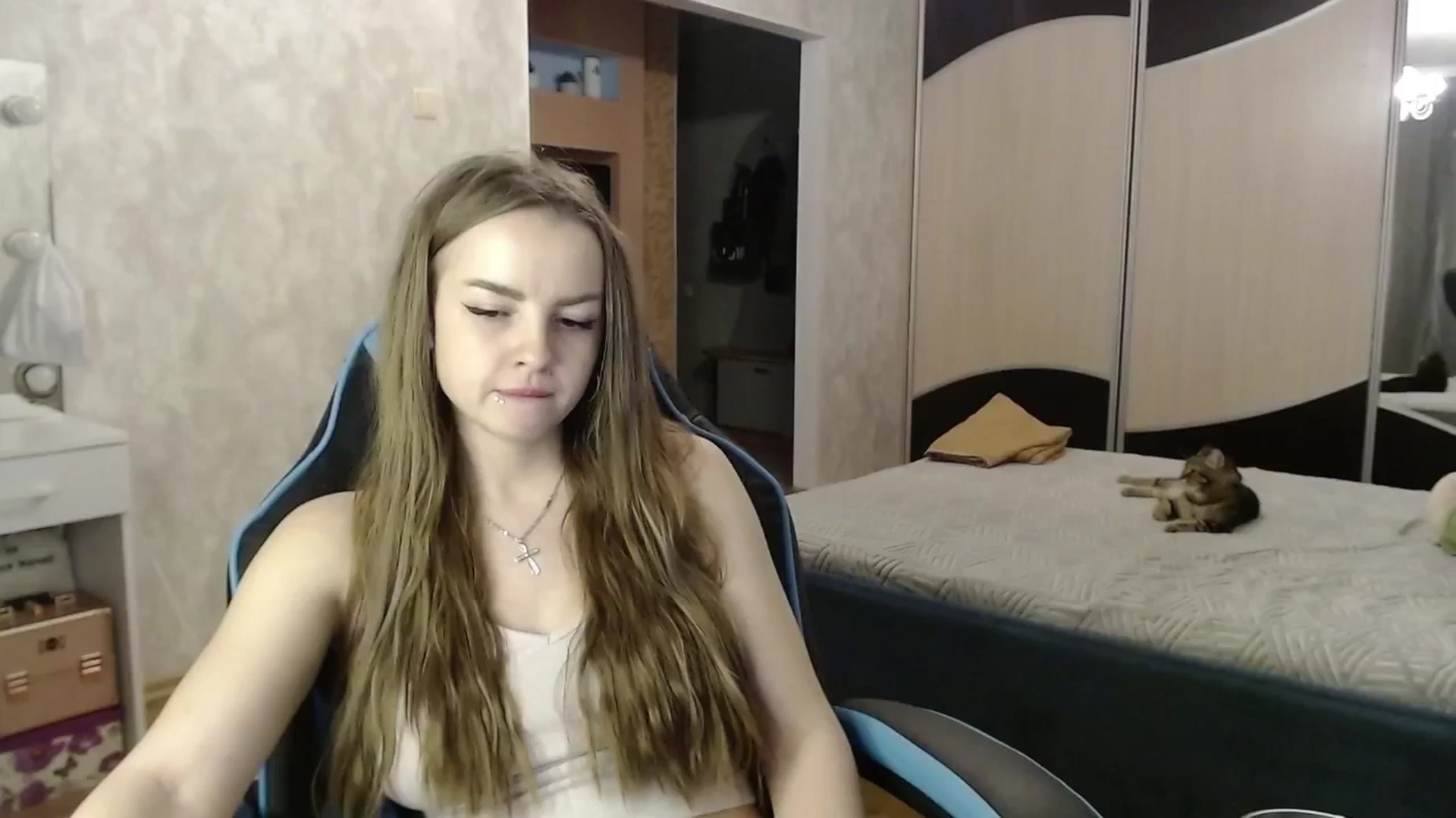 Gallery image thumbnail from Lio_noy's myfreecams stream on, 09/15/2024, 23:38 image 7 of 20