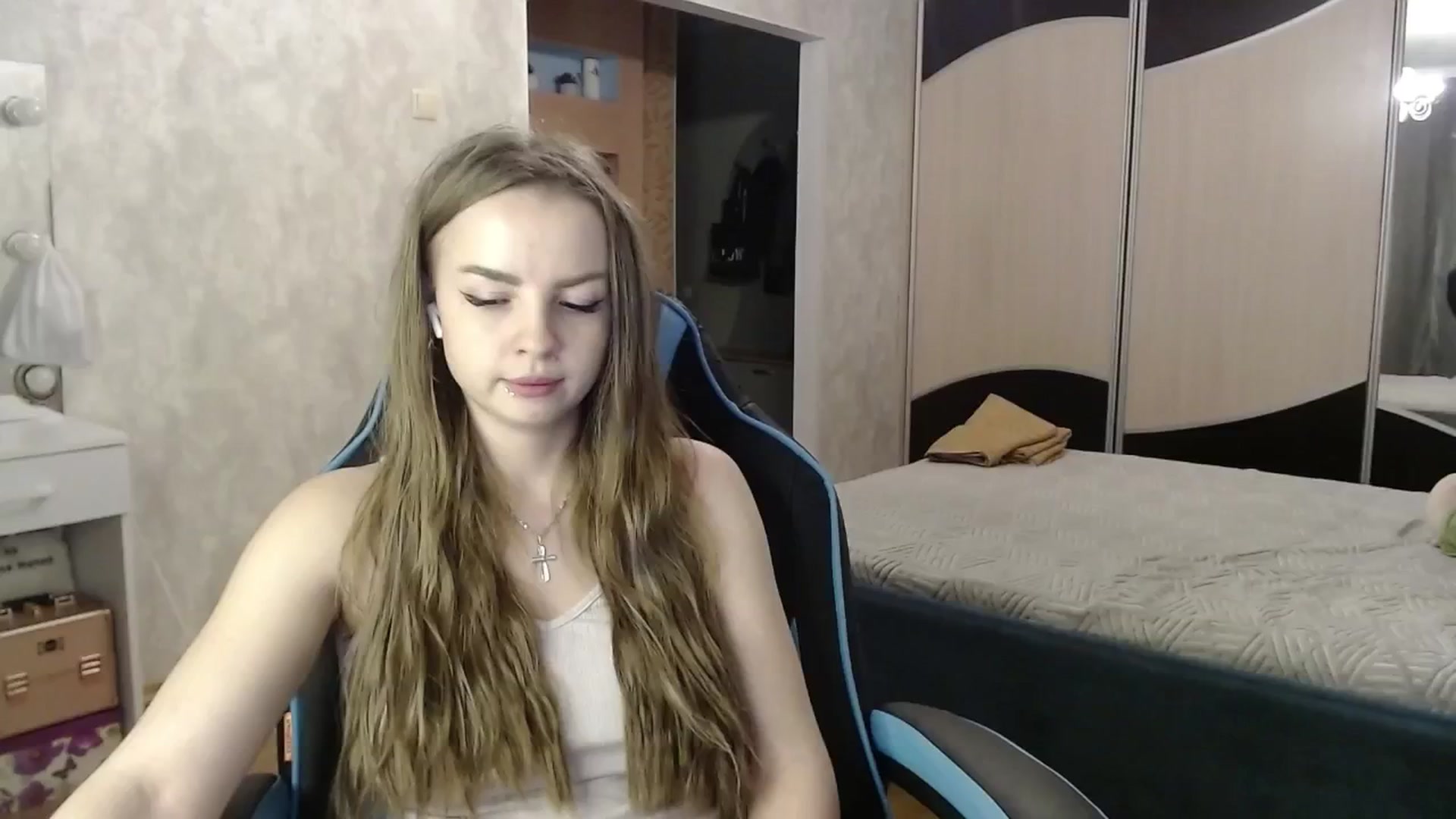 Gallery image thumbnail from Lio_noy's myfreecams stream on, 09/15/2024, 23:38 image 1 of 20