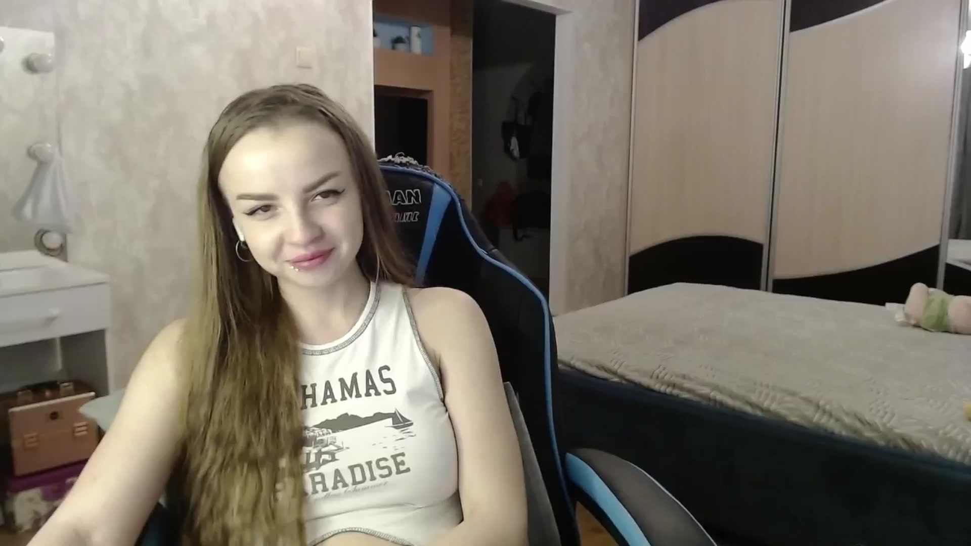 Gallery image thumbnail from Lio_noy's myfreecams stream on, 09/23/2024, 22:34 image 1 of 20
