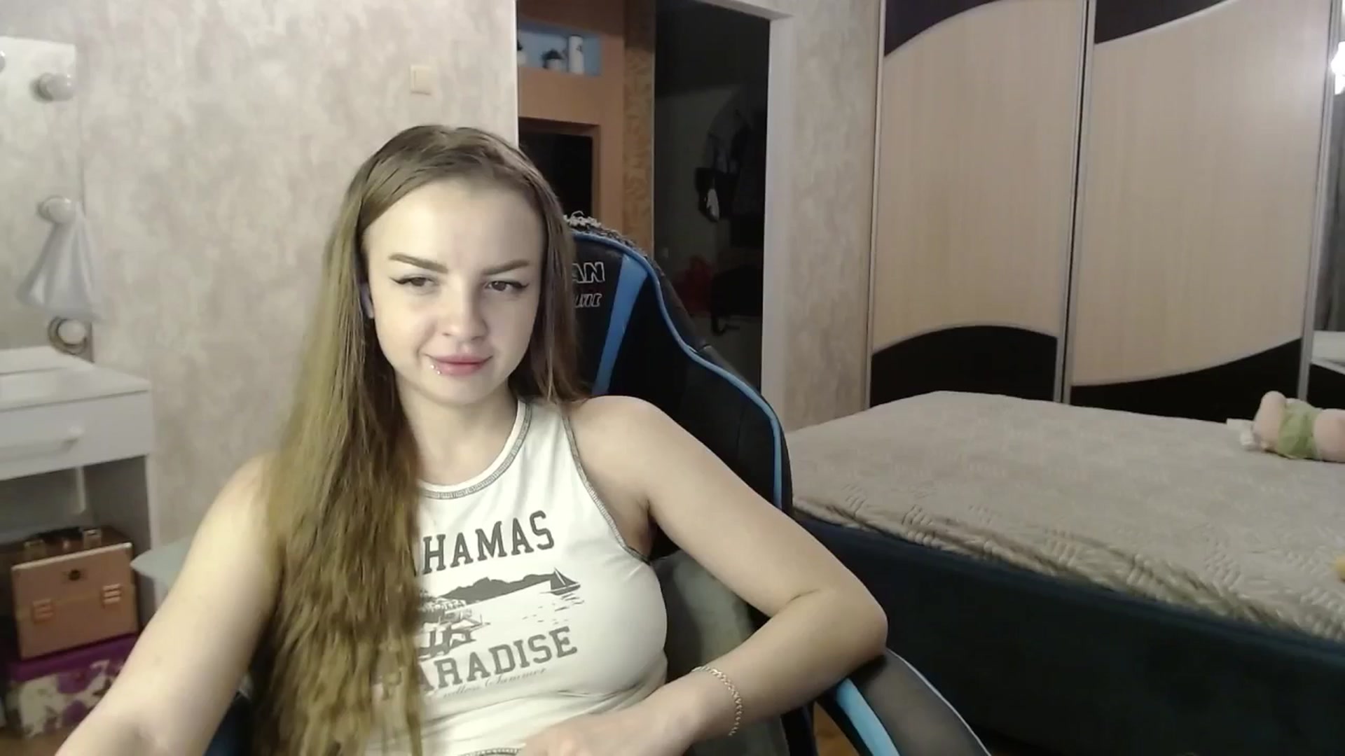 Gallery image thumbnail from Lio_noy's myfreecams stream on, 09/23/2024, 22:34 image 12 of 20