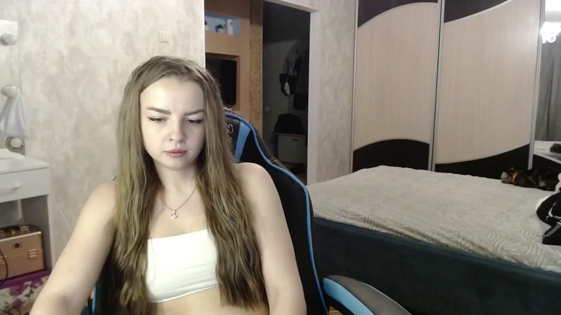 Gallery image thumbnail from Lio_noy's myfreecams stream on, 09/24/2024, 23:07 image 13 of 20