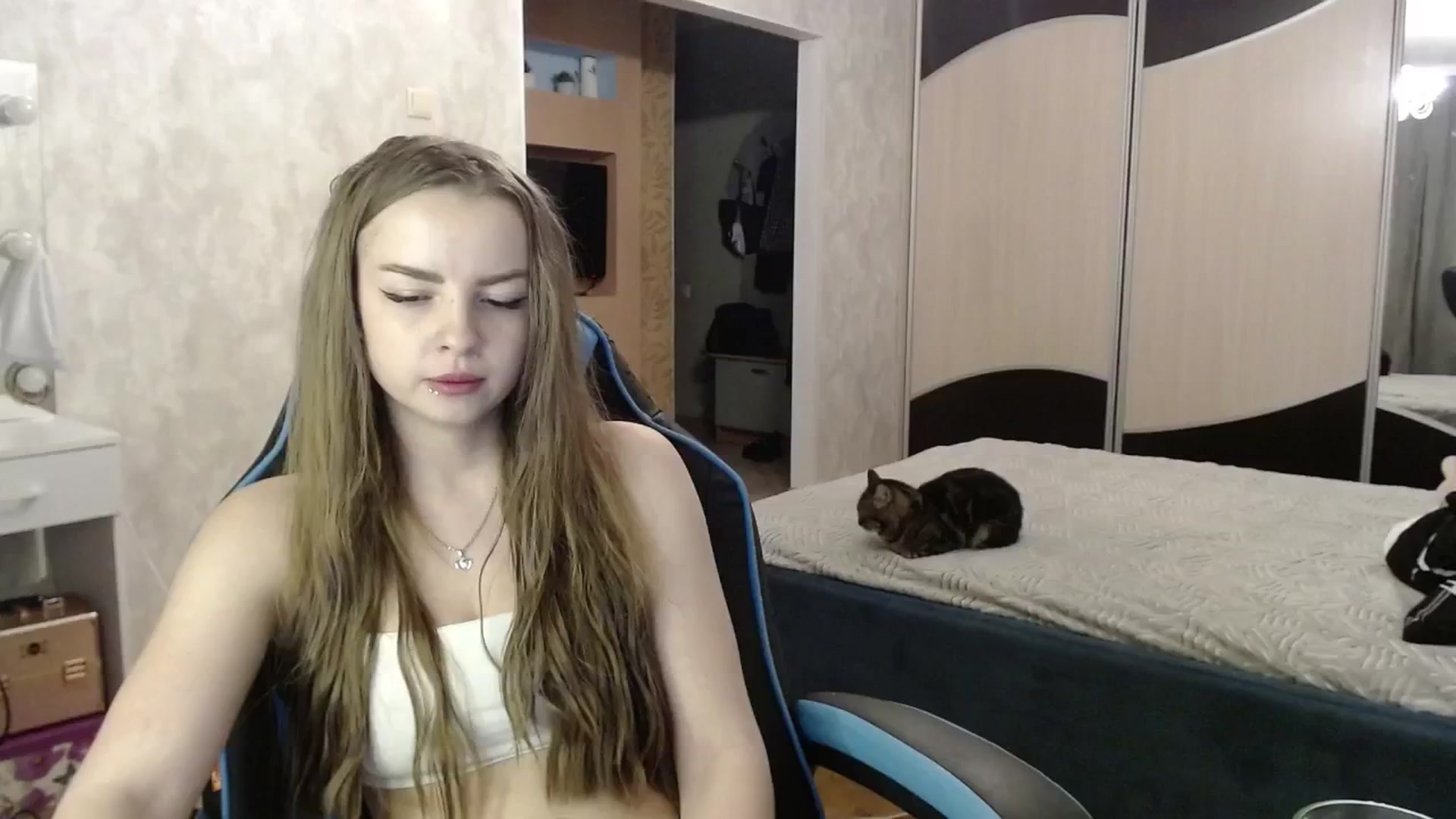 Gallery image thumbnail from Lio_noy's myfreecams stream on, 09/24/2024, 23:40 image 4 of 20