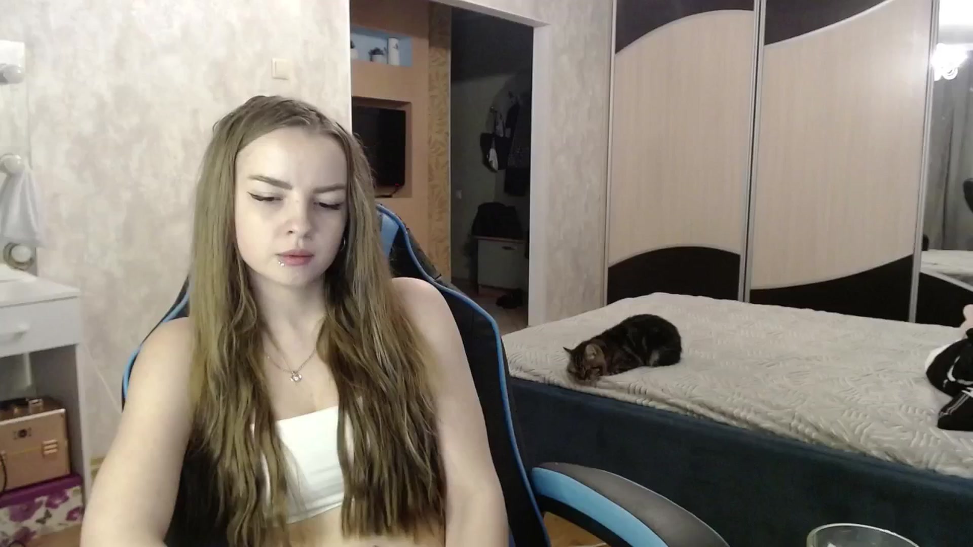 Gallery image thumbnail from Lio_noy's myfreecams stream on, 09/24/2024, 23:40 image 10 of 20