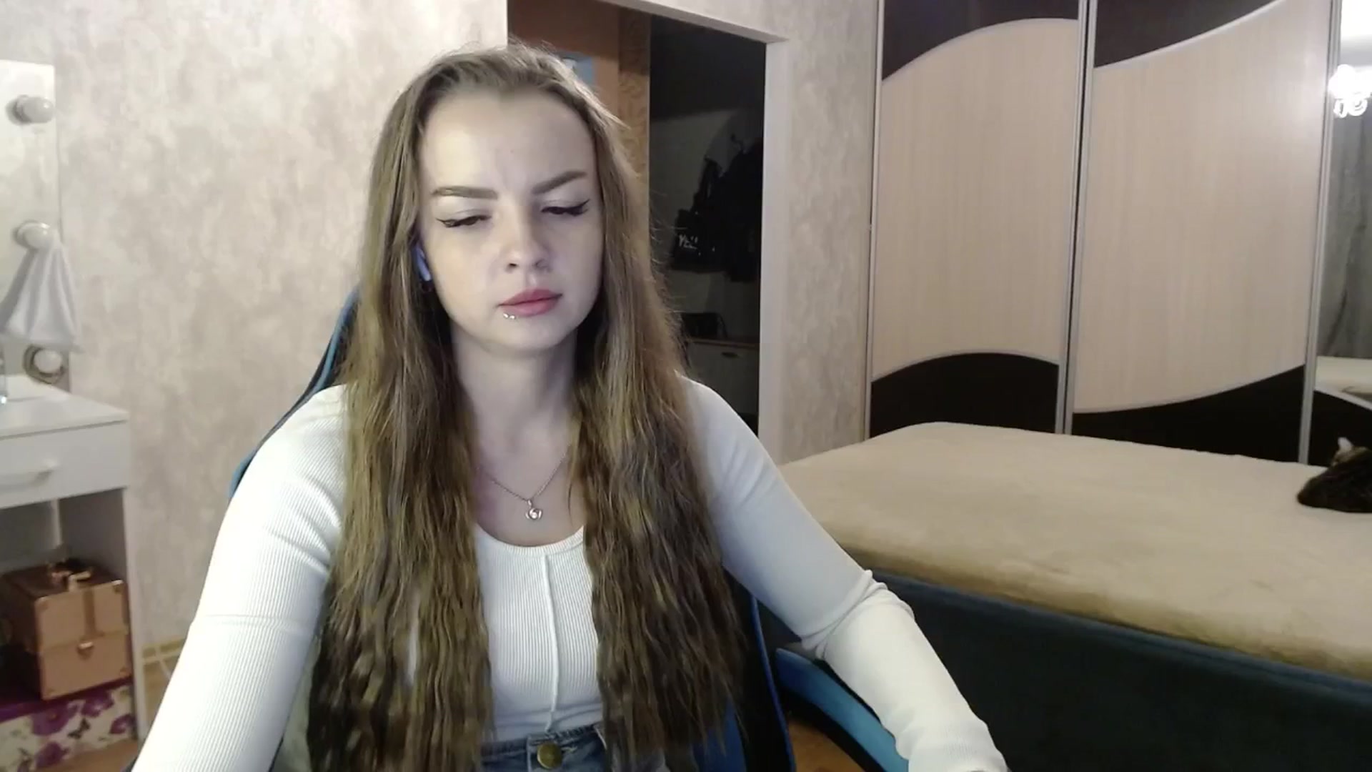 Gallery image thumbnail from Lio_noy's myfreecams stream on, 09/29/2024, 23:36 image 16 of 20