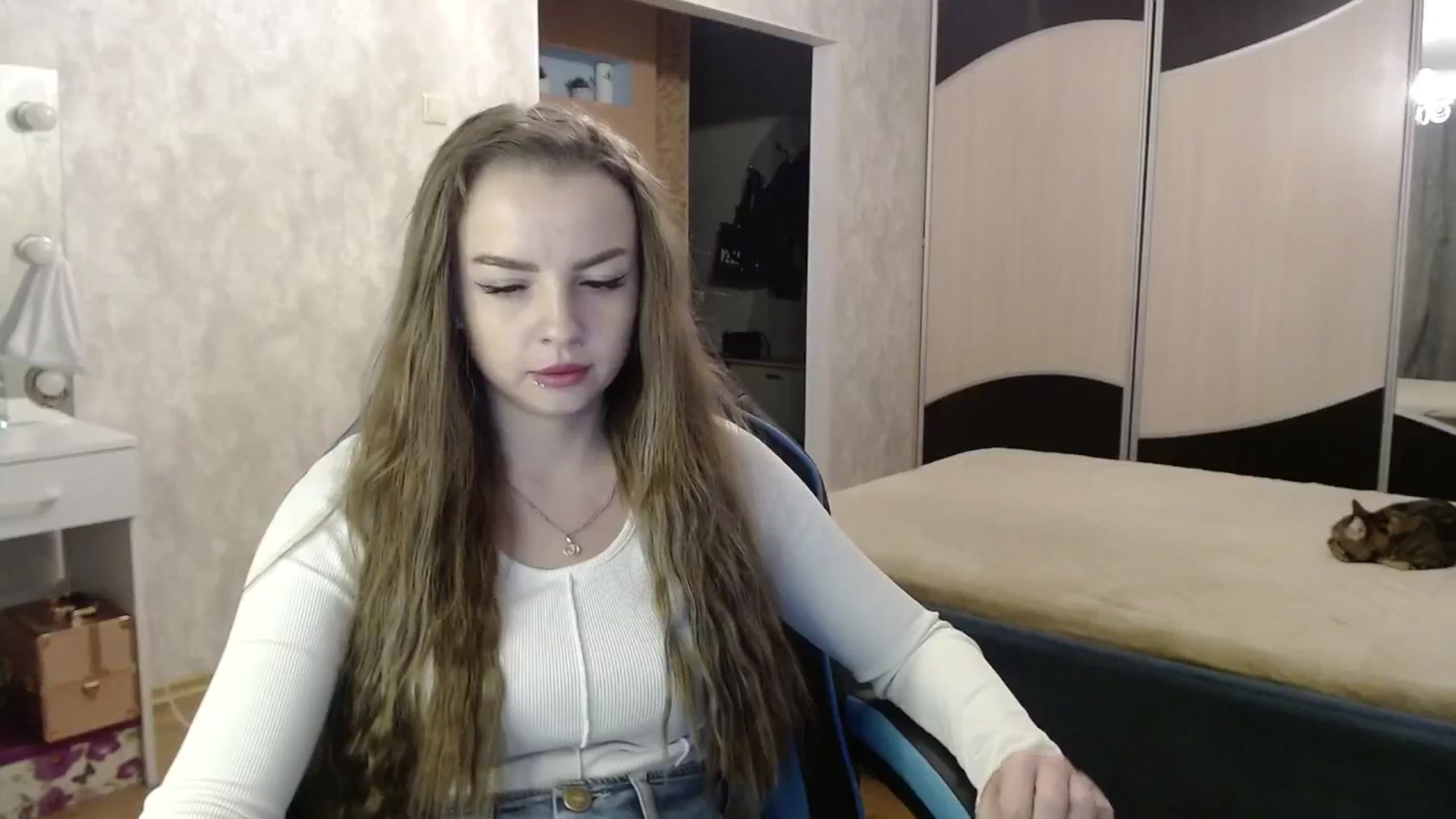 Gallery image thumbnail from Lio_noy's myfreecams stream on, 09/29/2024, 23:36 image 10 of 20