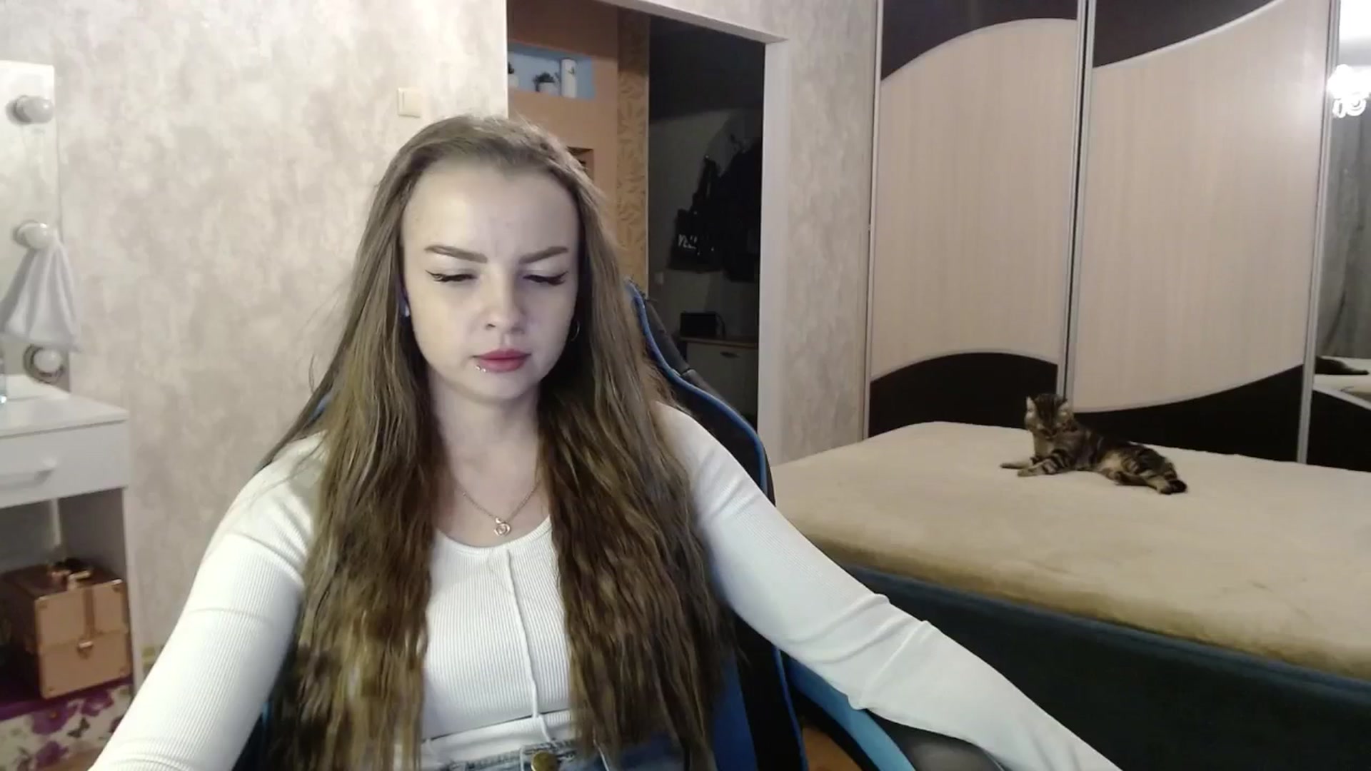 Gallery image thumbnail from Lio_noy's myfreecams stream on, 09/29/2024, 23:36 image 7 of 20