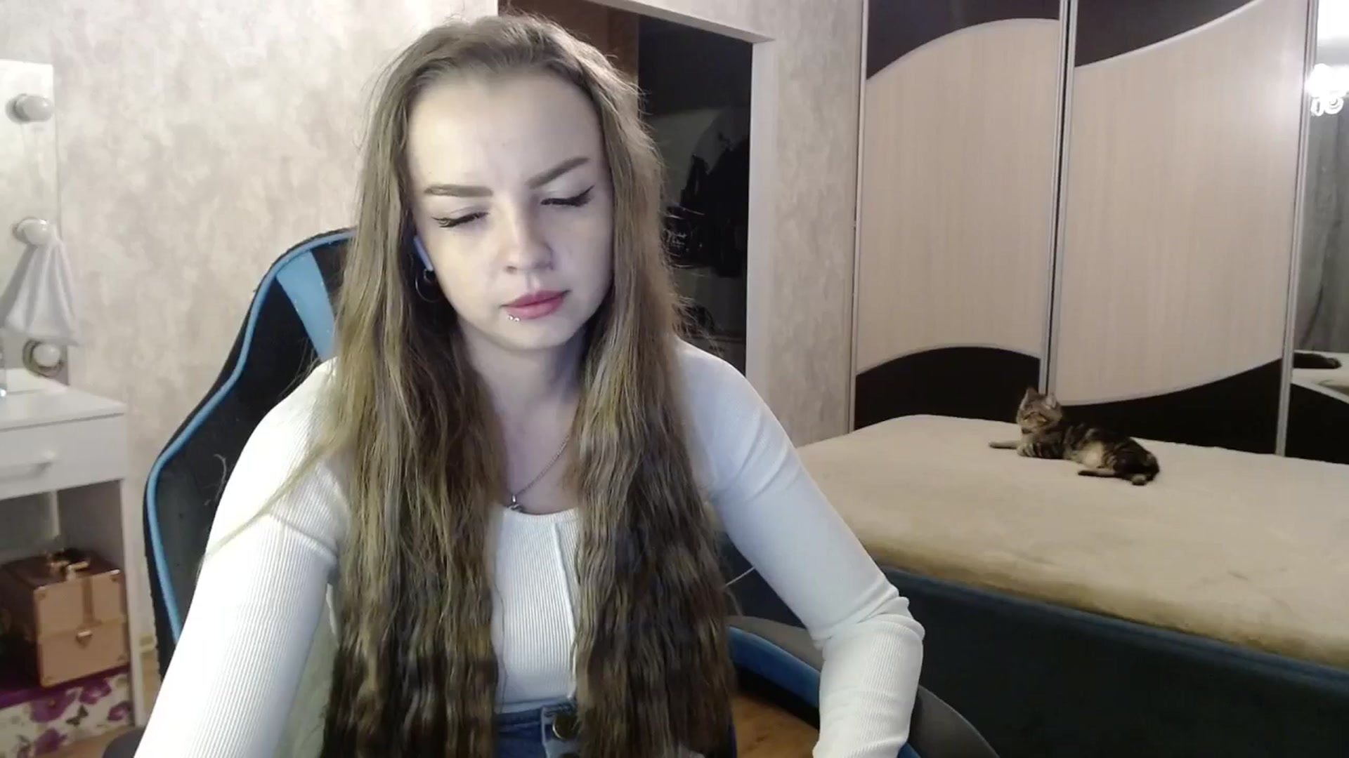 Gallery image thumbnail from Lio_noy's myfreecams stream on, 09/29/2024, 23:36 image 2 of 20