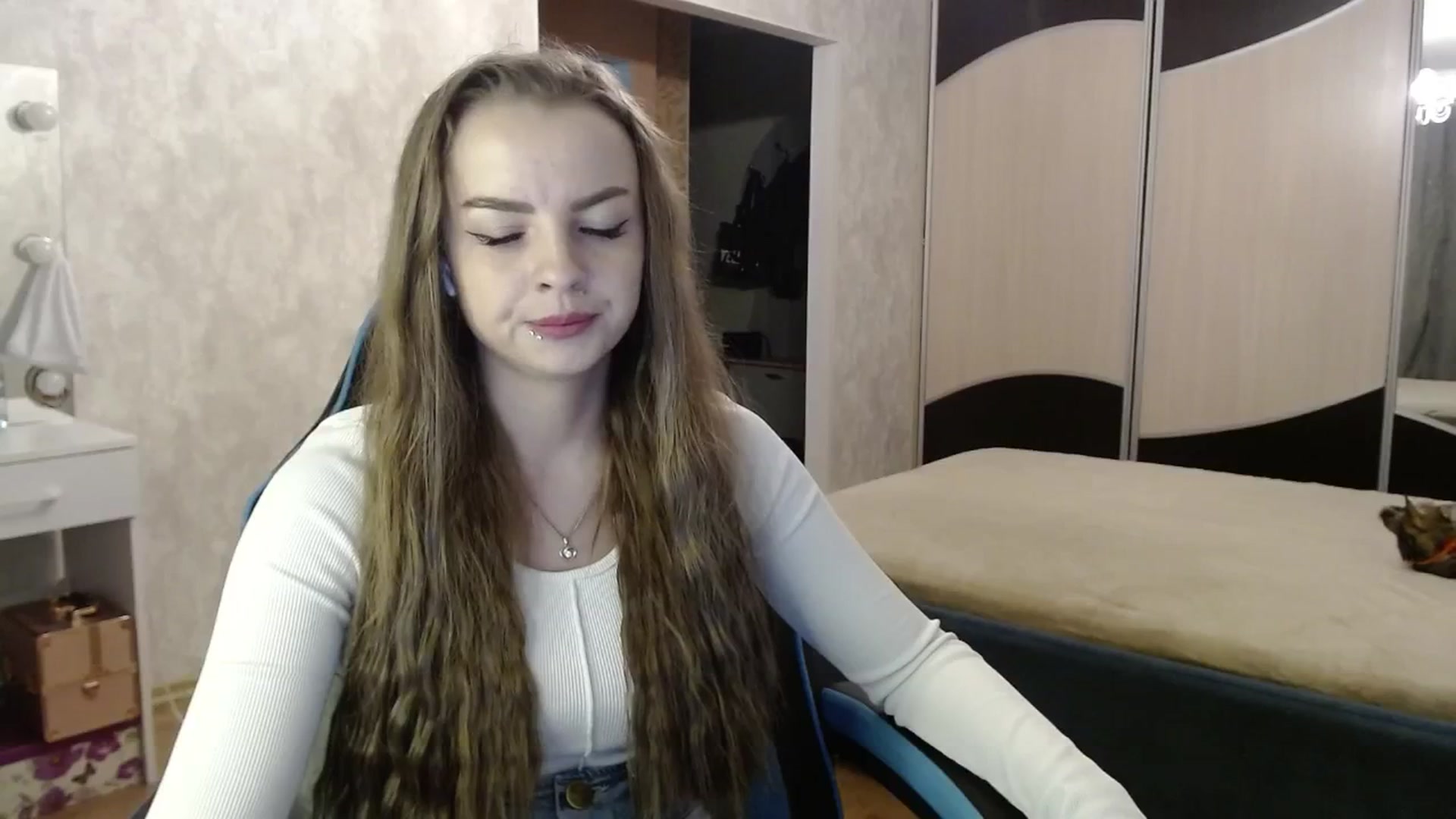 Gallery image thumbnail from Lio_noy's myfreecams stream on, 09/29/2024, 23:36 image 15 of 20