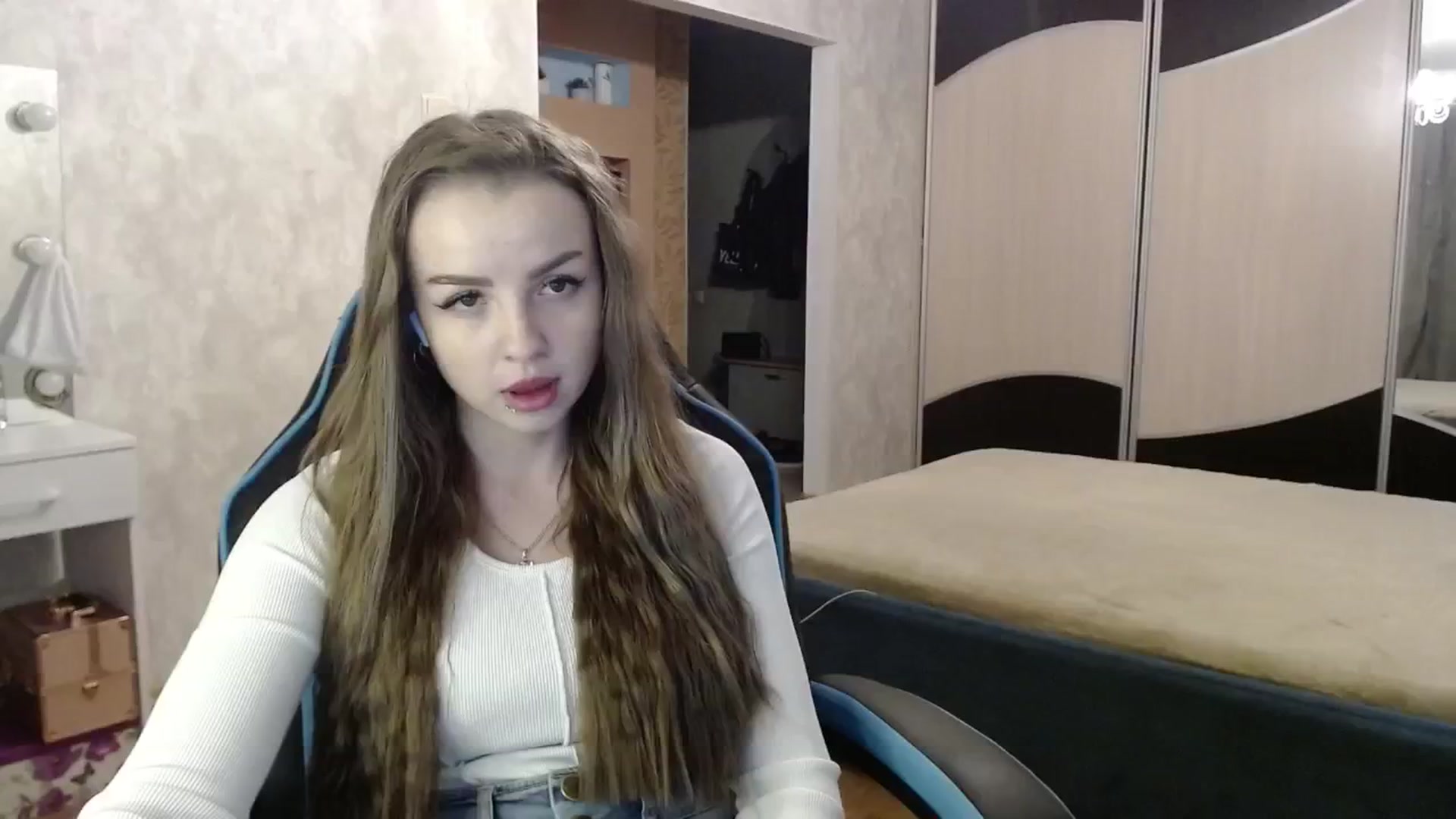 Gallery image thumbnail from Lio_noy's myfreecams stream on, 09/29/2024, 23:36 image 1 of 20
