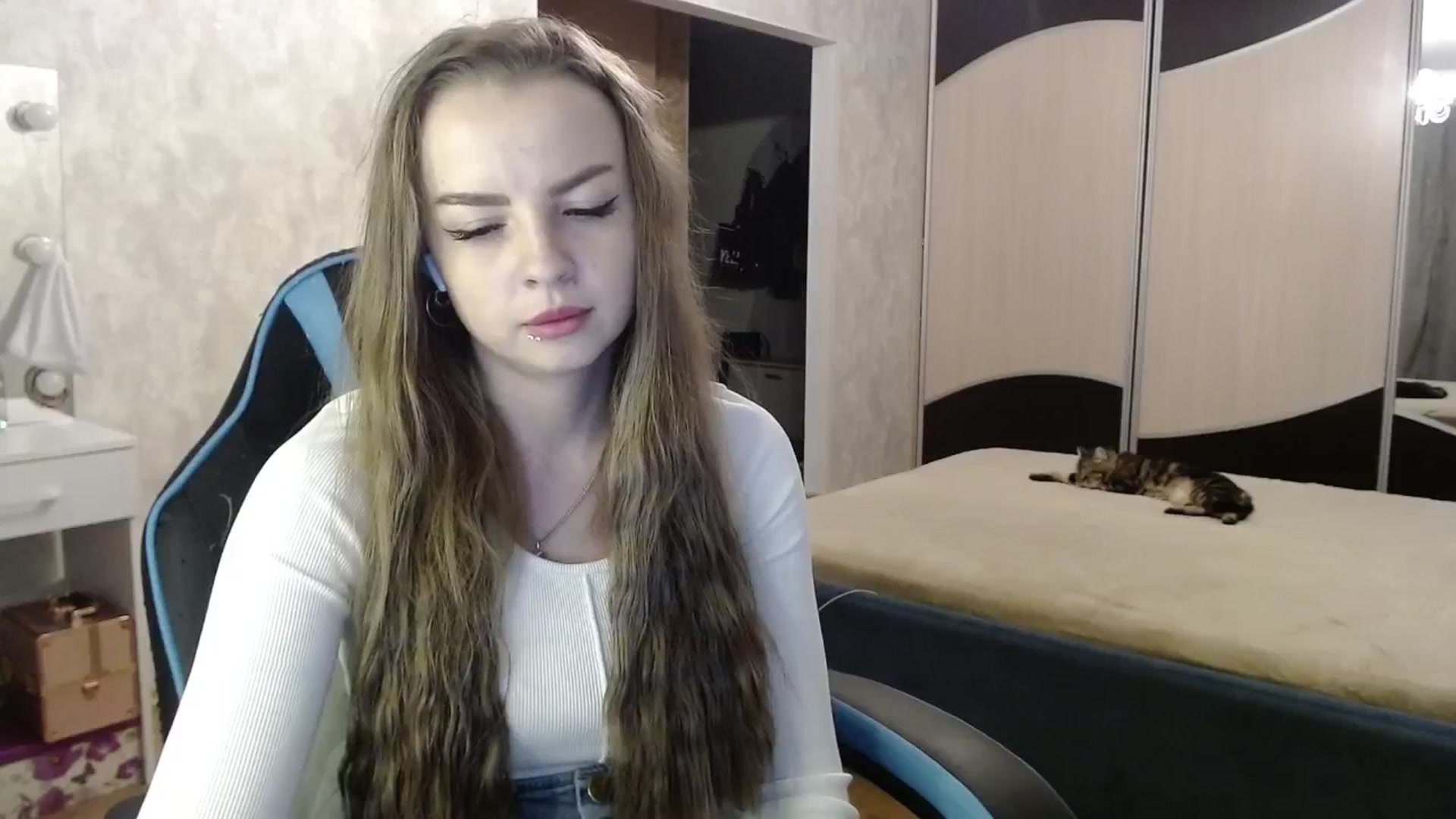 Gallery image thumbnail from Lio_noy's myfreecams stream on, 09/29/2024, 23:36 image 3 of 20