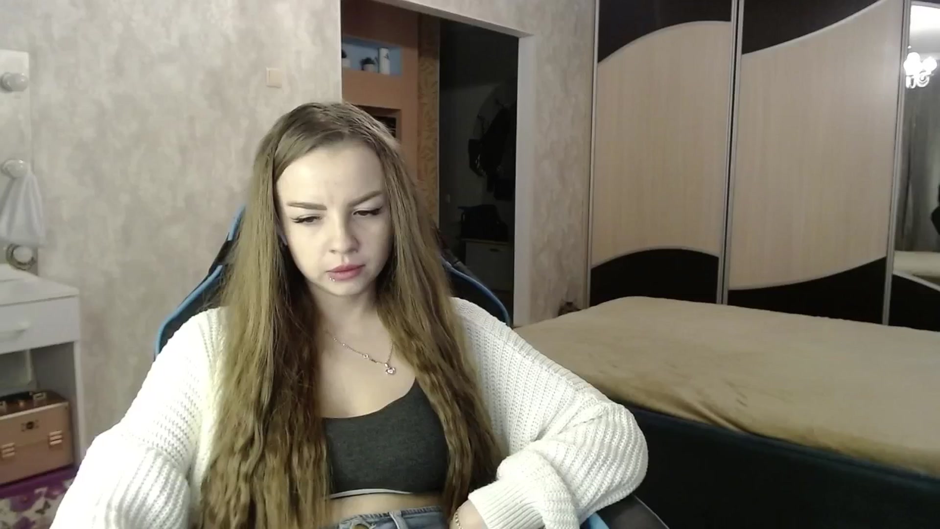 Gallery image thumbnail from Lio_noy's myfreecams stream on, 09/30/2024, 23:11 image 9 of 20