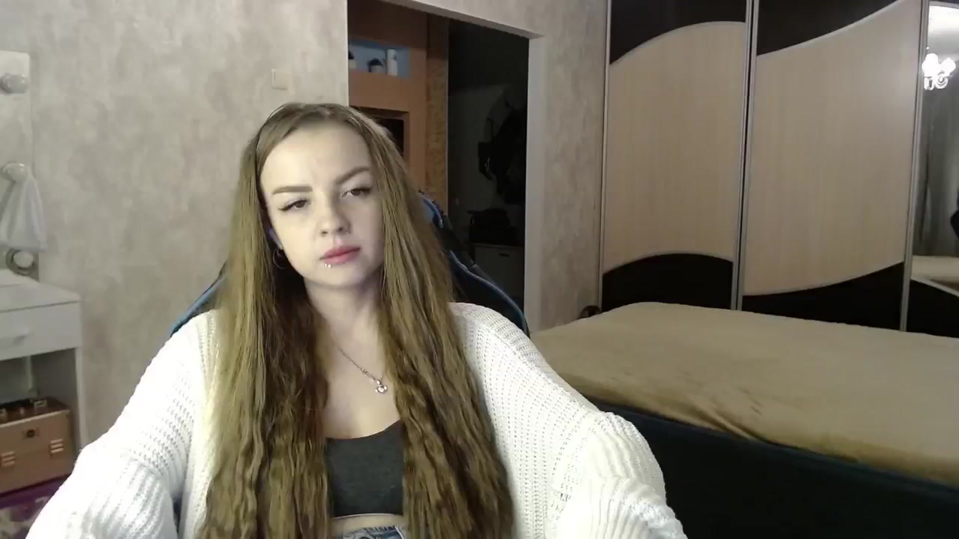 Gallery image thumbnail from Lio_noy's myfreecams stream on, 09/30/2024, 23:11 image 7 of 20