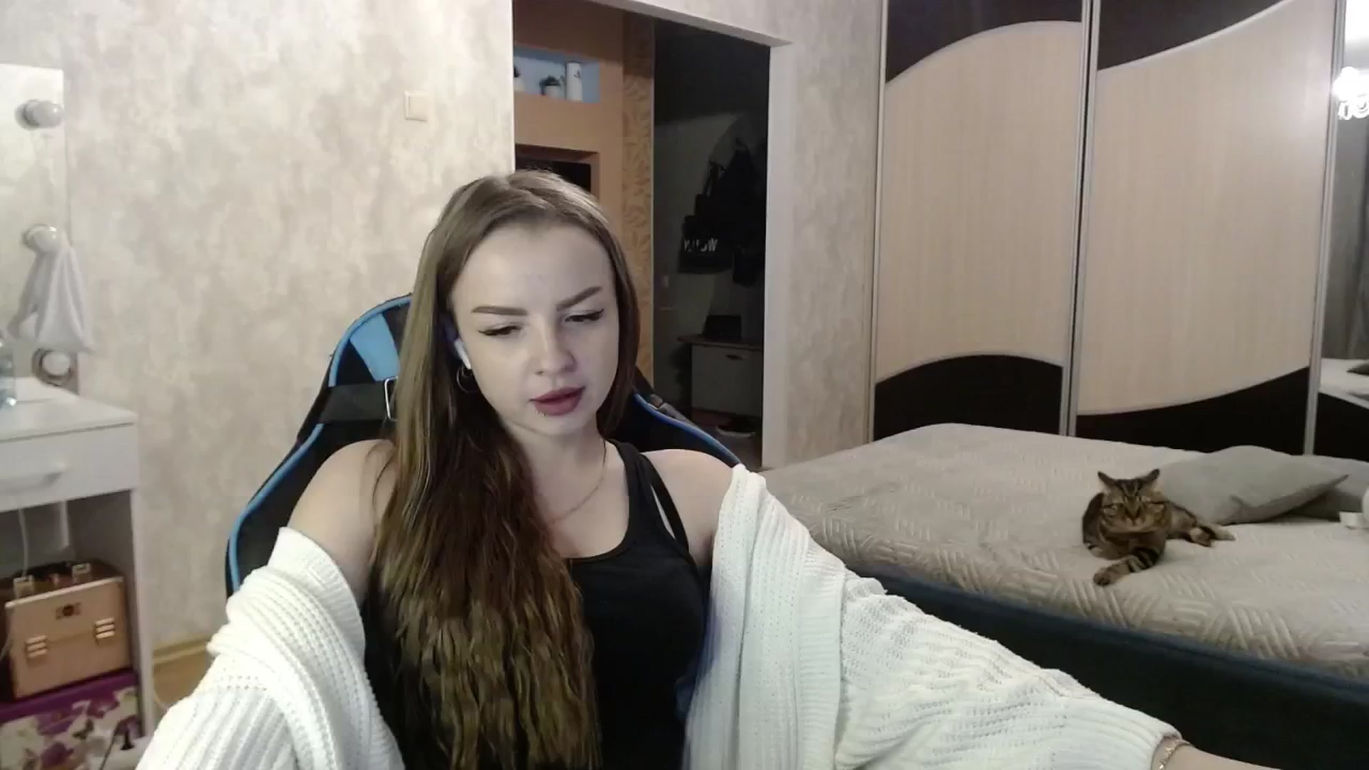 Gallery image thumbnail from Lio_noy's myfreecams stream on, 10/01/2024, 23:28 image 19 of 20