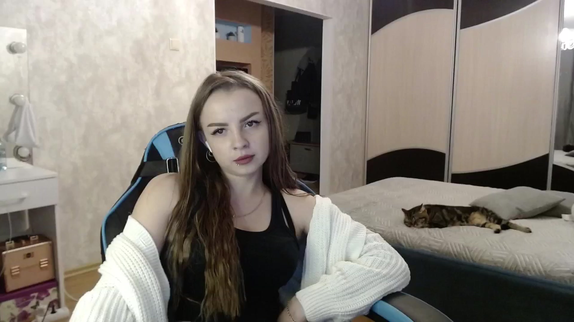 Gallery image thumbnail from Lio_noy's myfreecams stream on, 10/01/2024, 23:28 image 17 of 20