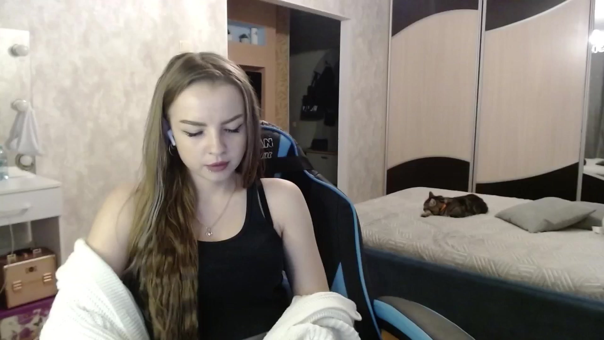 Gallery image thumbnail from Lio_noy's myfreecams stream on, 10/01/2024, 23:28 image 2 of 20