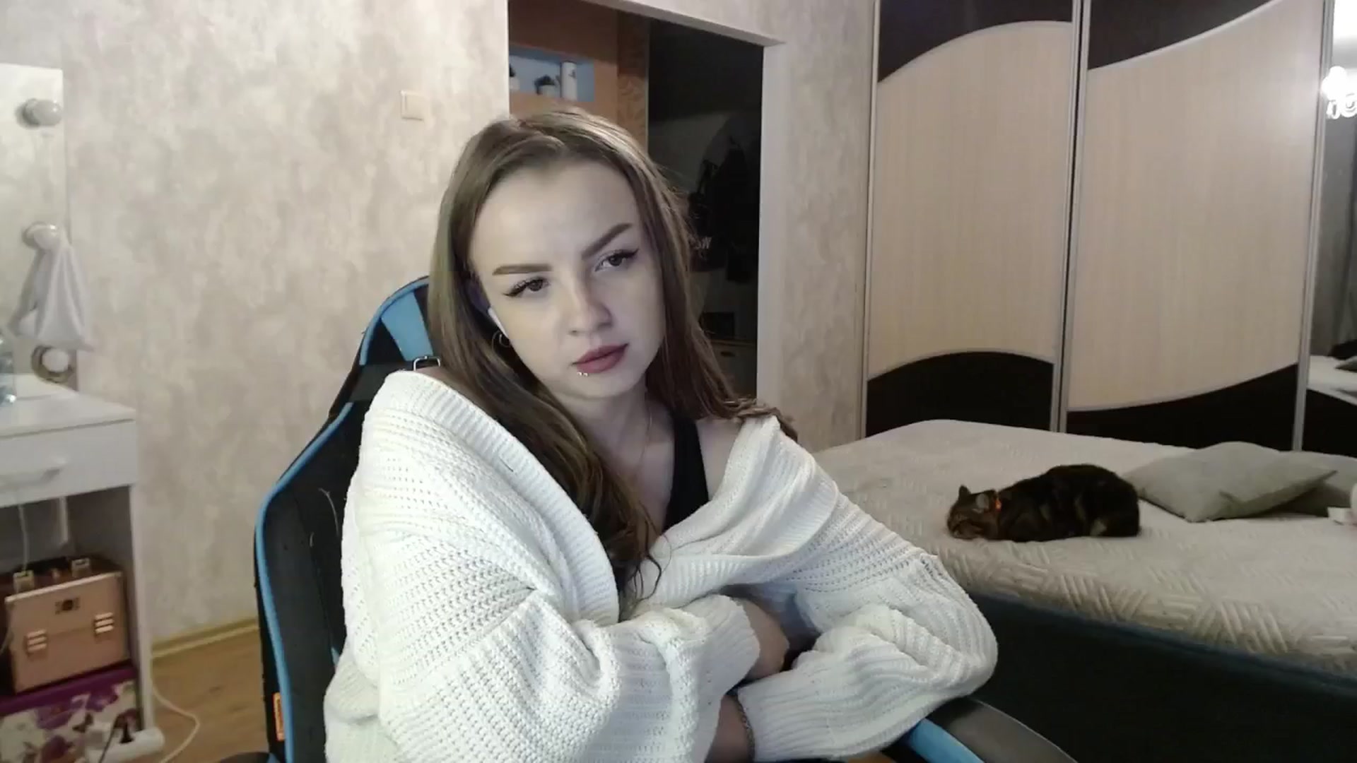 Gallery image thumbnail from Lio_noy's myfreecams stream on, 10/01/2024, 23:28 image 14 of 20