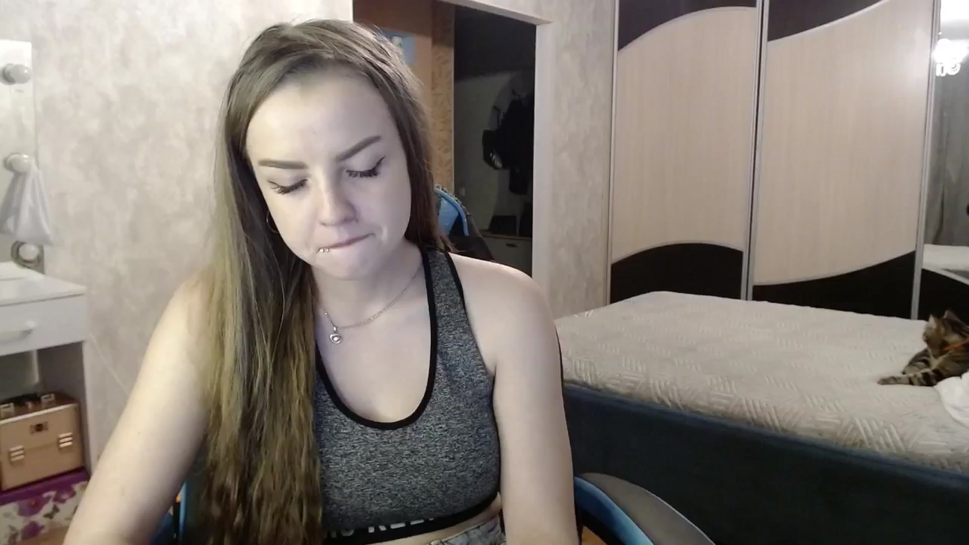 Gallery image thumbnail from Lio_noy's myfreecams stream on, 10/02/2024, 23:47 image 10 of 20