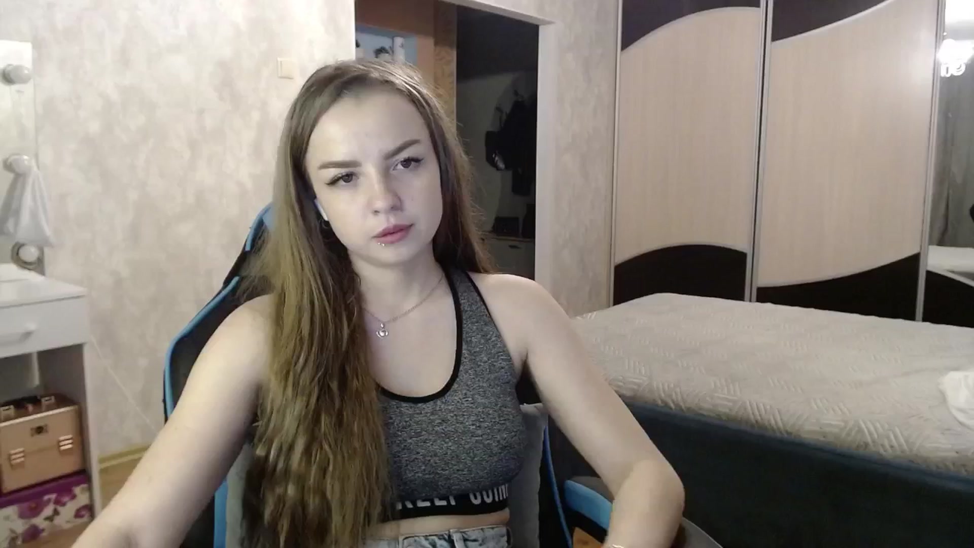 Gallery image thumbnail from Lio_noy's myfreecams stream on, 10/02/2024, 23:47 image 14 of 20