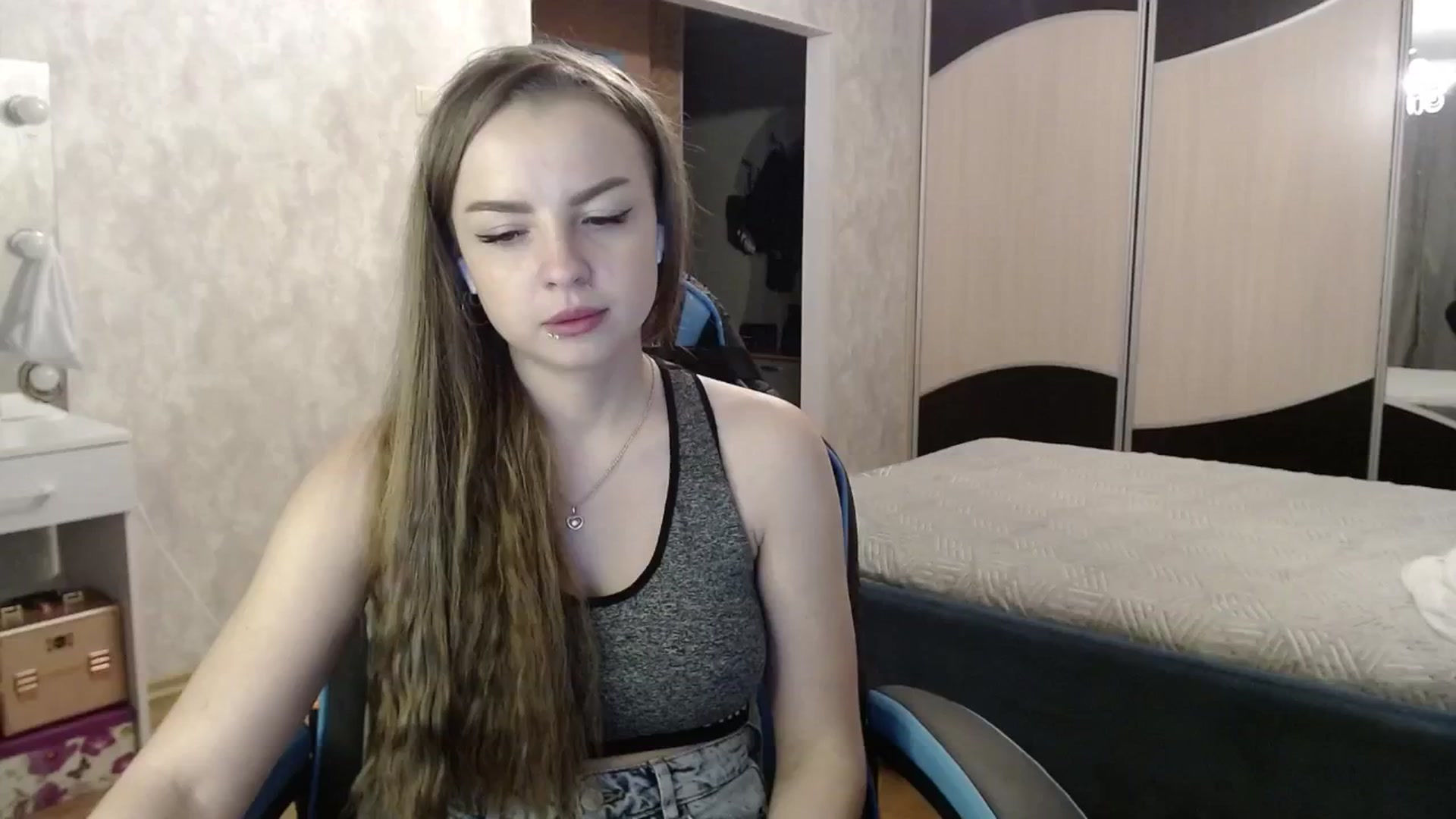 Gallery image thumbnail from Lio_noy's myfreecams stream on, 10/03/2024, 24:27 image 8 of 20