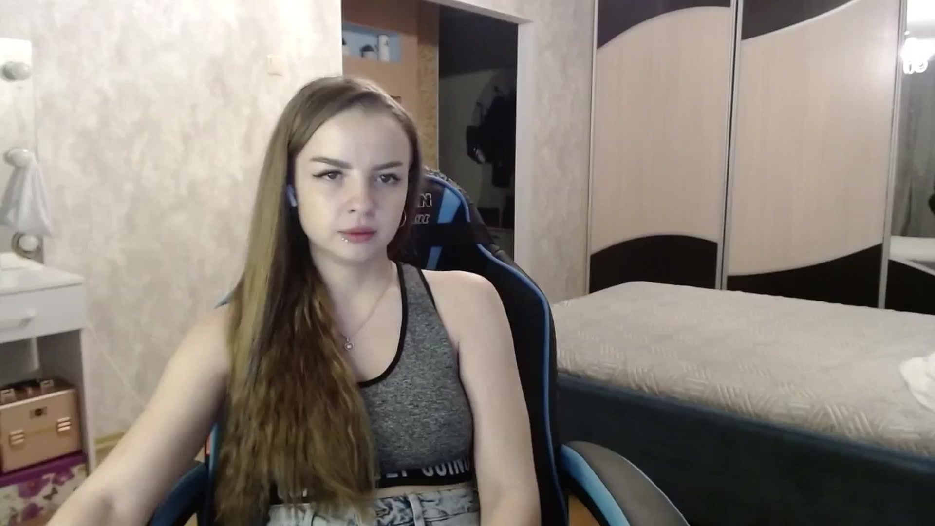 Gallery image thumbnail from Lio_noy's myfreecams stream on, 10/03/2024, 24:27 image 5 of 20