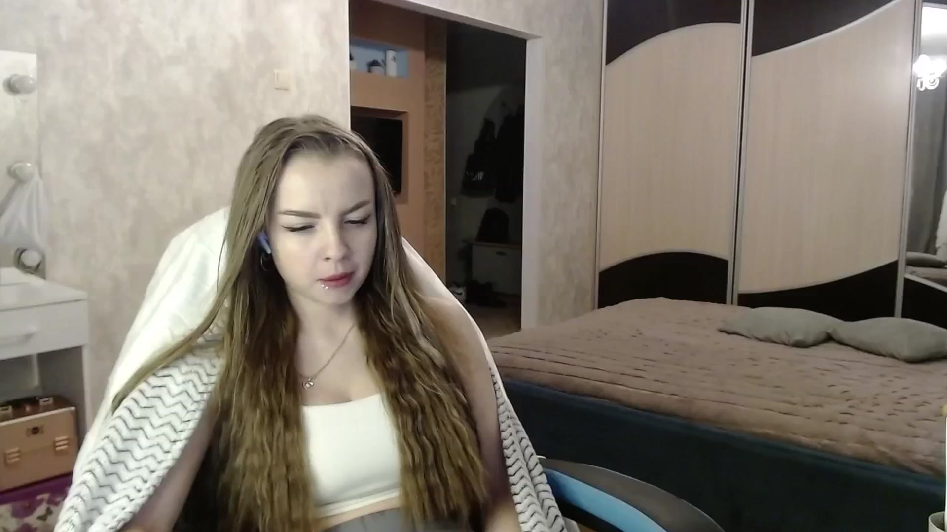 Gallery image thumbnail from Lio_noy's myfreecams stream on, 10/09/2024, 24:03 image 1 of 20