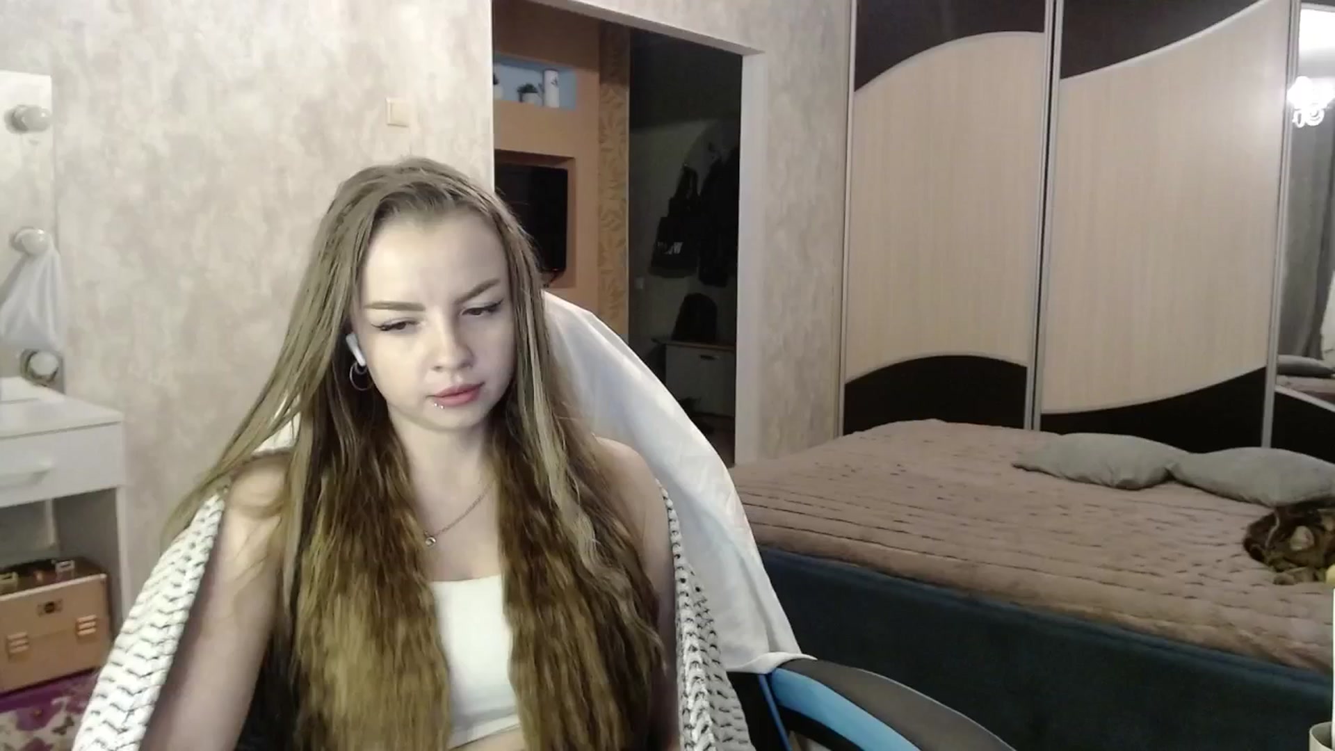 Gallery image thumbnail from Lio_noy's myfreecams stream on, 10/09/2024, 24:03 image 18 of 20