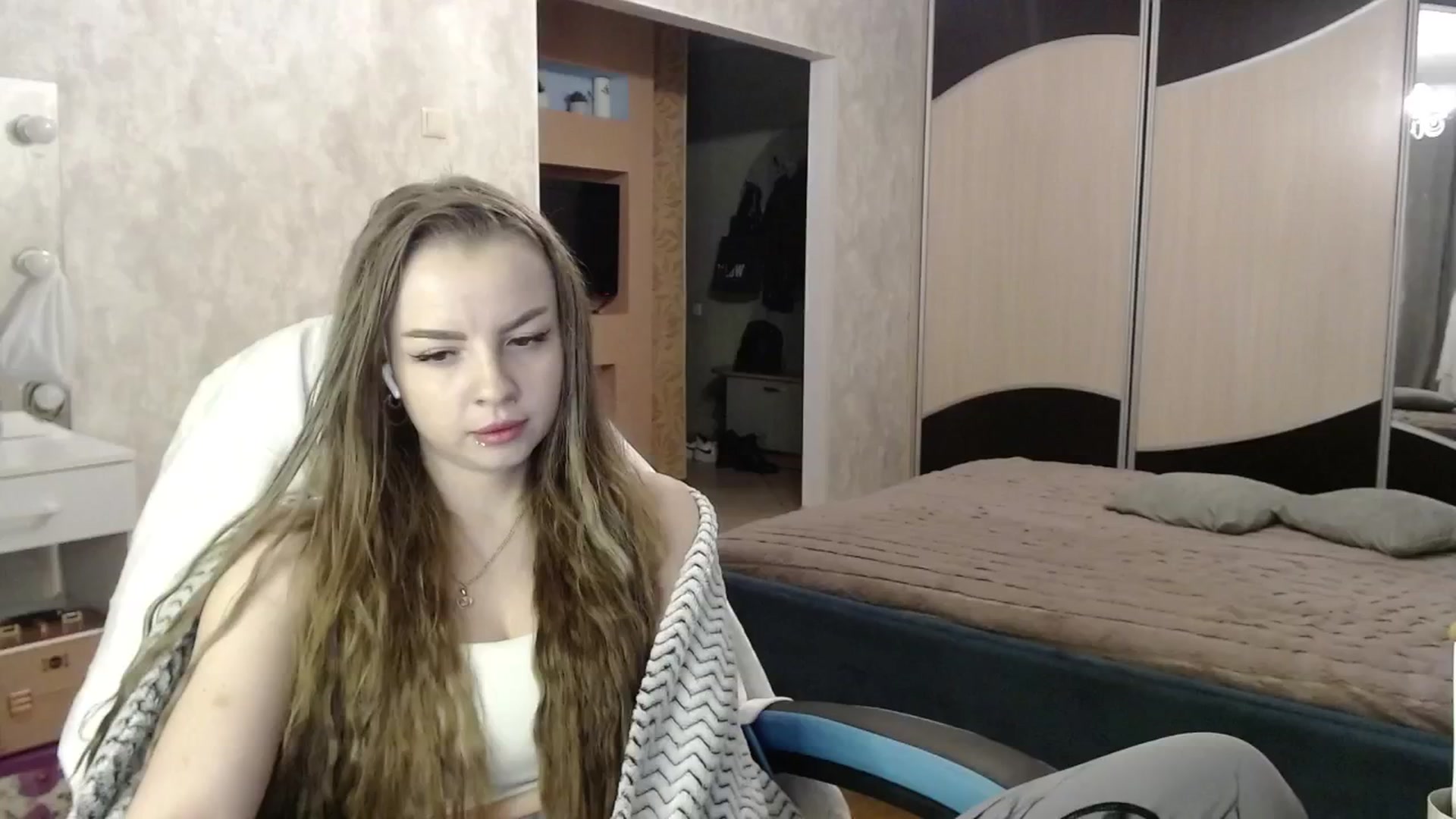 Gallery image thumbnail from Lio_noy's myfreecams stream on, 10/09/2024, 24:03 image 13 of 20