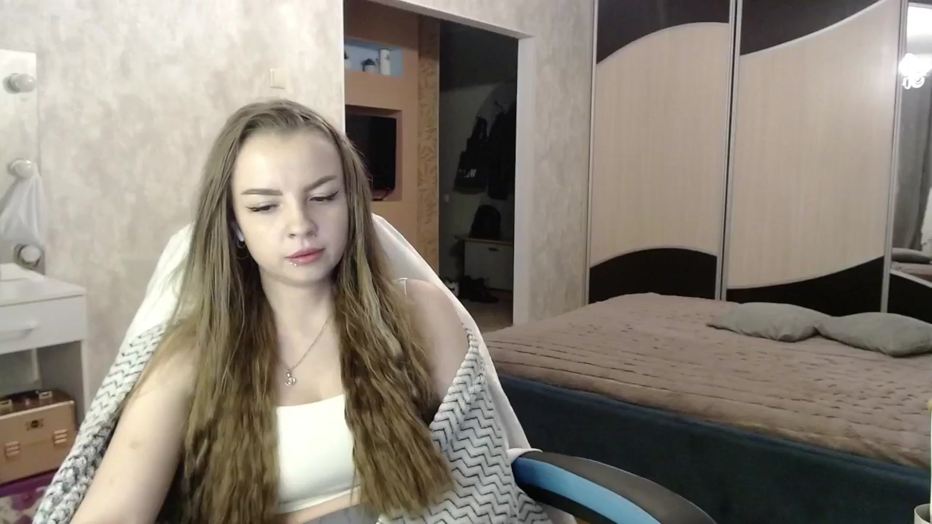 Gallery image thumbnail from Lio_noy's myfreecams stream on, 10/09/2024, 24:03 image 6 of 20