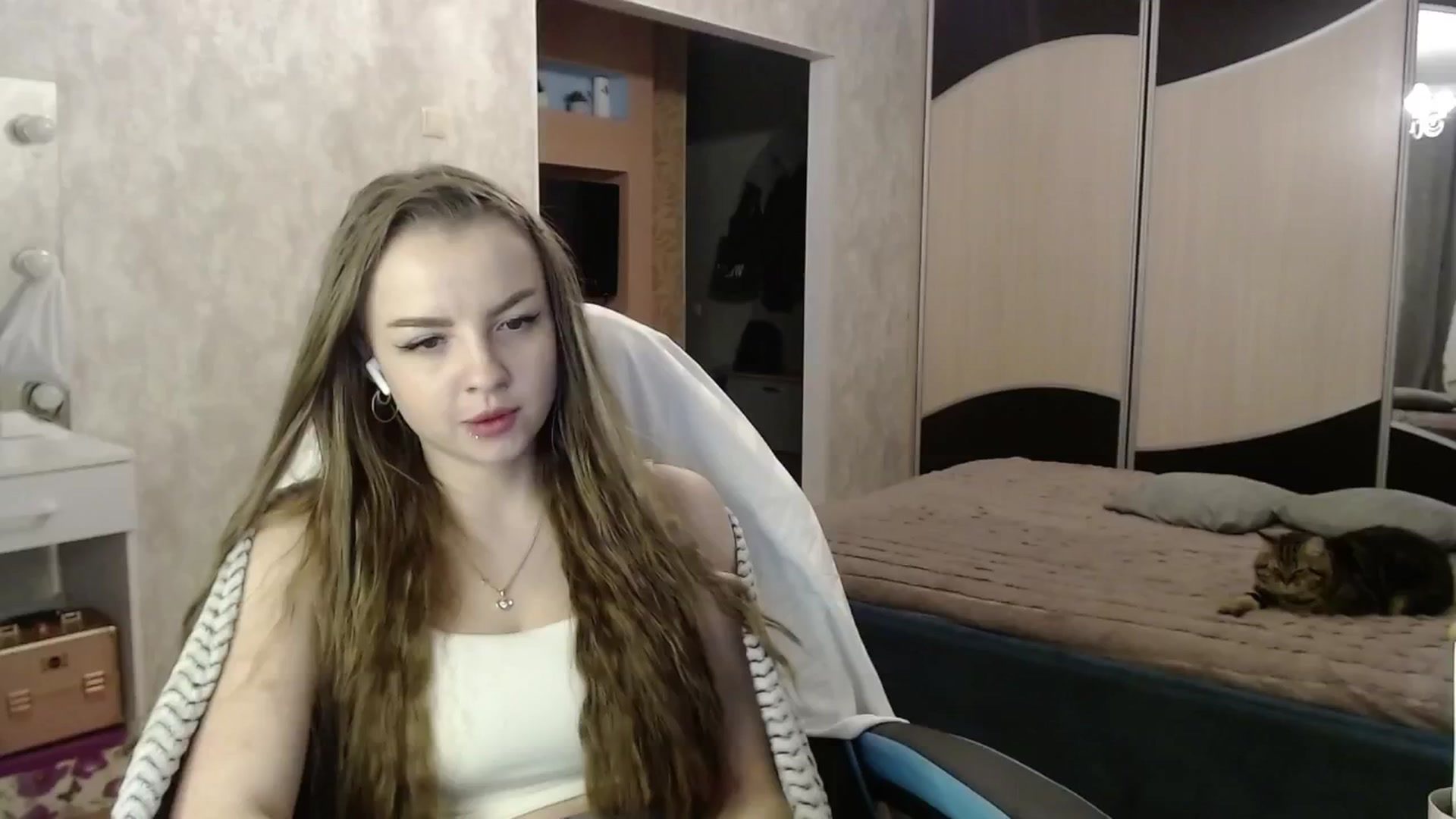 Gallery image thumbnail from Lio_noy's myfreecams stream on, 10/09/2024, 24:03 image 16 of 20