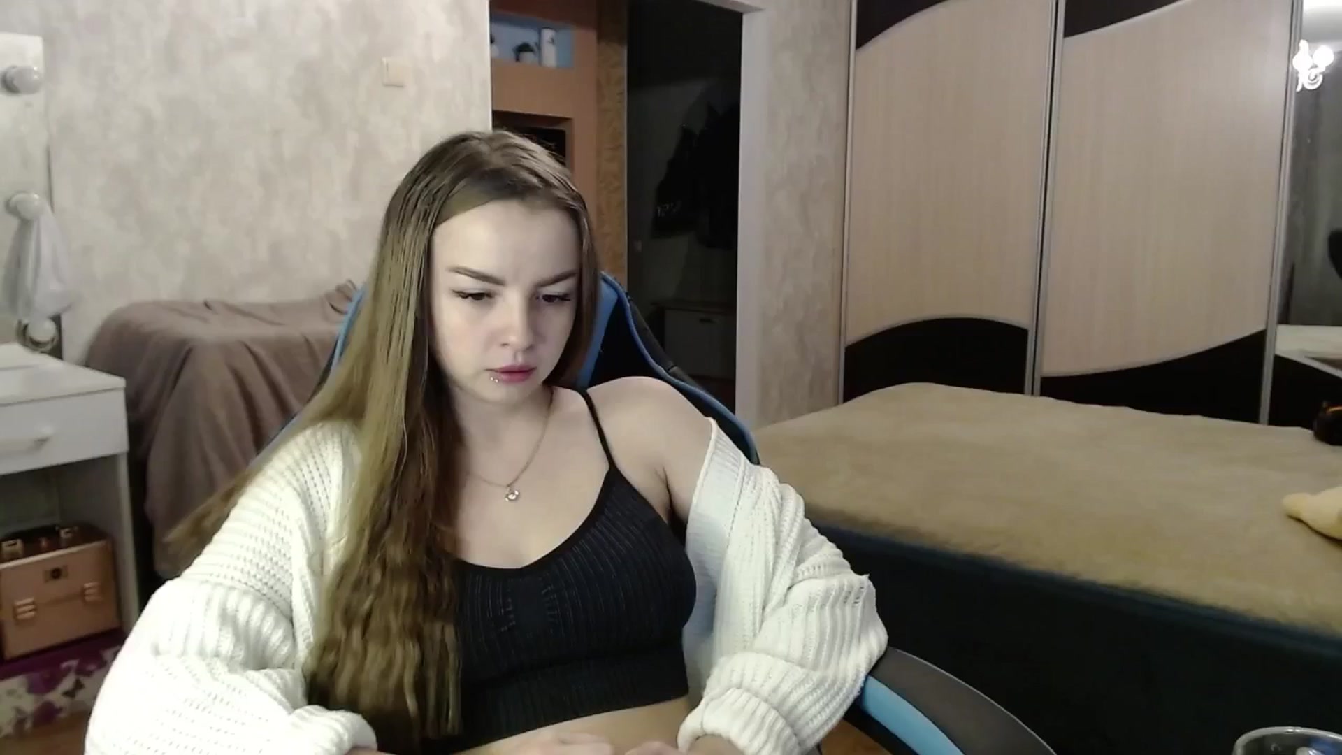 Gallery image thumbnail from Lio_noy's myfreecams stream on, 10/13/2024, 20:57 image 19 of 20