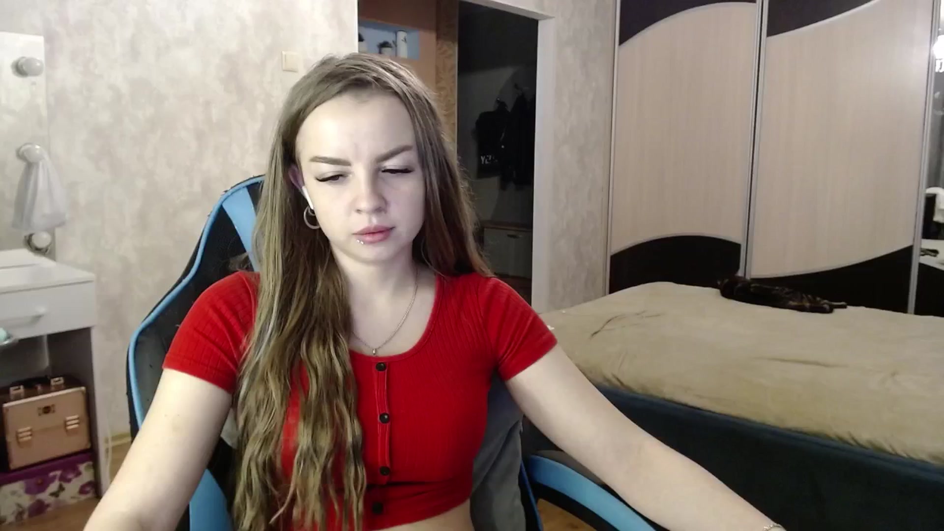 Gallery image thumbnail from Lio_noy's myfreecams stream on, 10/14/2024, 22:45 image 5 of 20