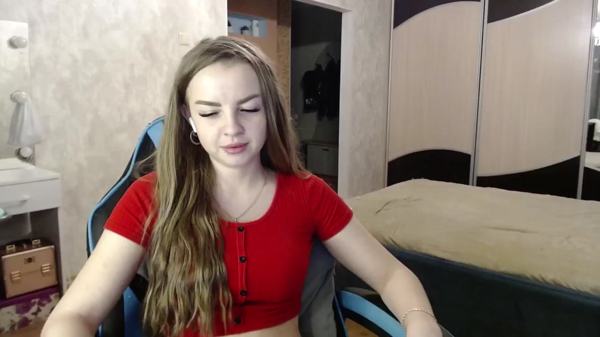 Gallery image thumbnail from Lio_noy's myfreecams stream on, 10/14/2024, 22:45 image 6 of 20