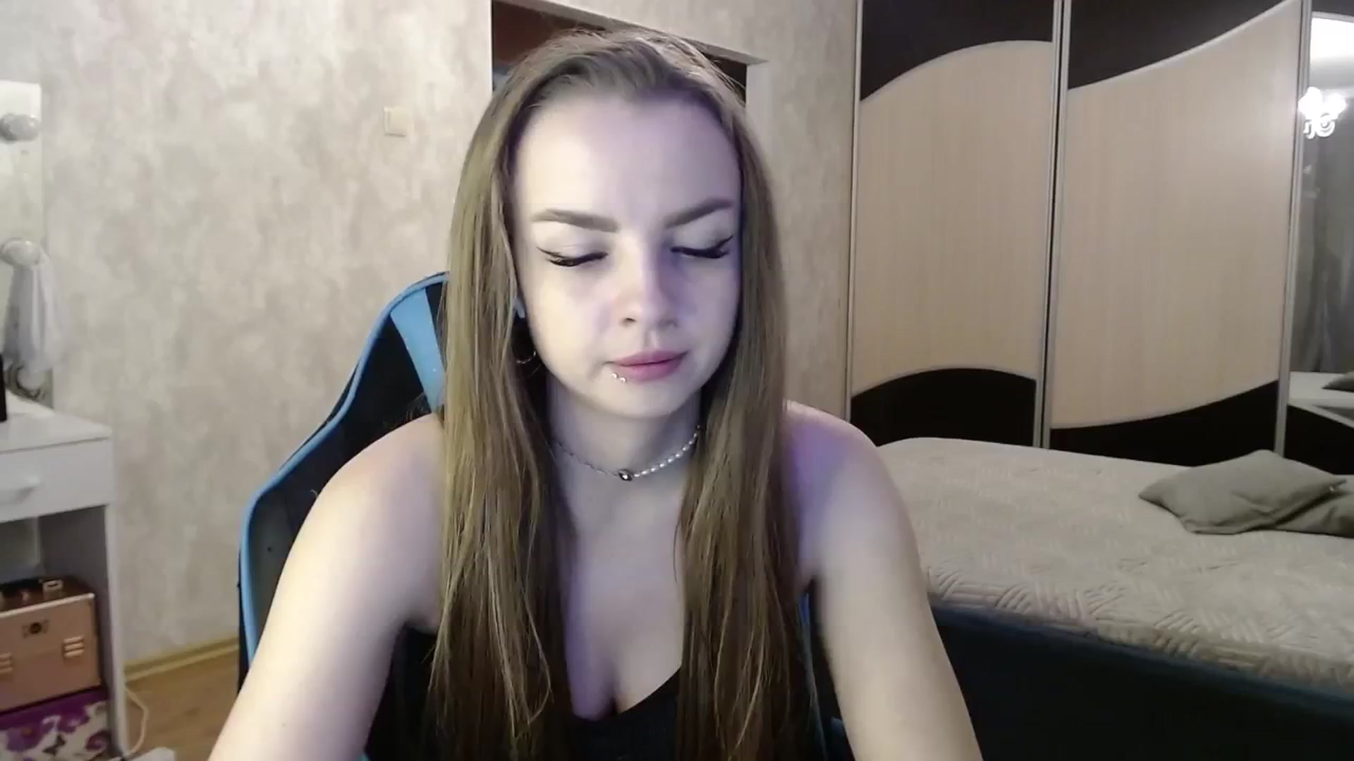 Gallery image thumbnail from Lio_noy's myfreecams stream on, 10/20/2024, 23:16 image 4 of 20