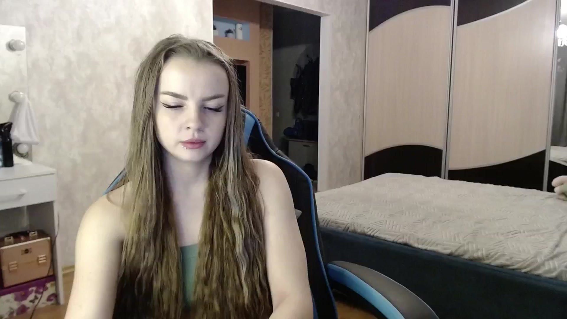 Gallery image thumbnail from Lio_noy's myfreecams stream on, 10/24/2024, 01:10 image 6 of 20