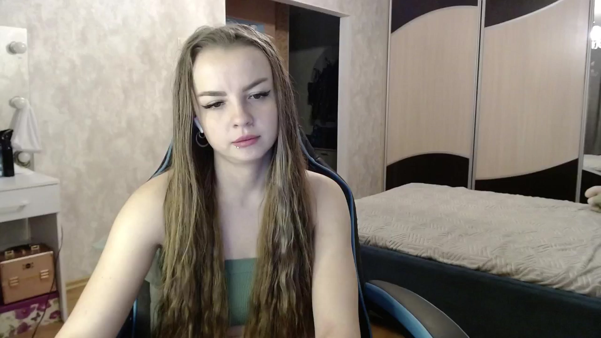 Gallery image thumbnail from Lio_noy's myfreecams stream on, 10/24/2024, 01:10 image 11 of 20