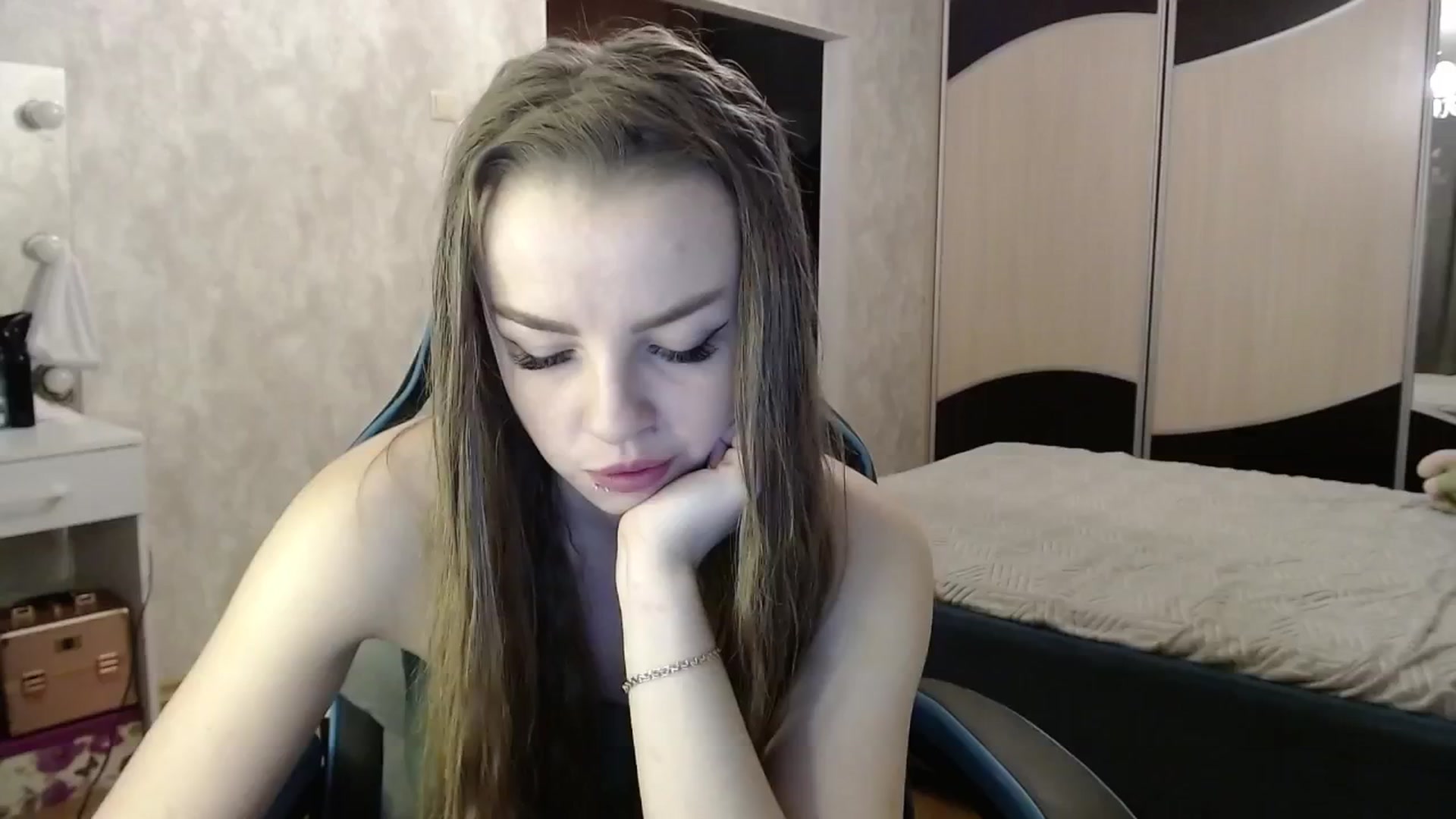Gallery image thumbnail from Lio_noy's myfreecams stream on, 10/24/2024, 01:10 image 8 of 20