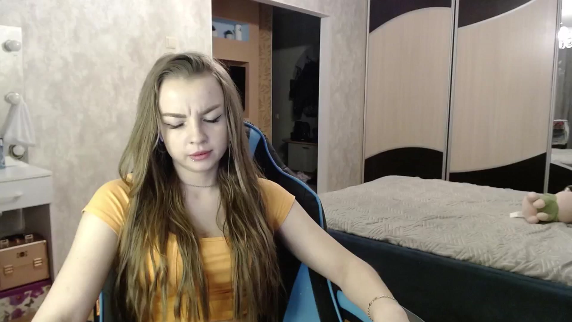 Gallery image thumbnail from Lio_noy's myfreecams stream on, 10/27/2024, 24:20 image 1 of 20