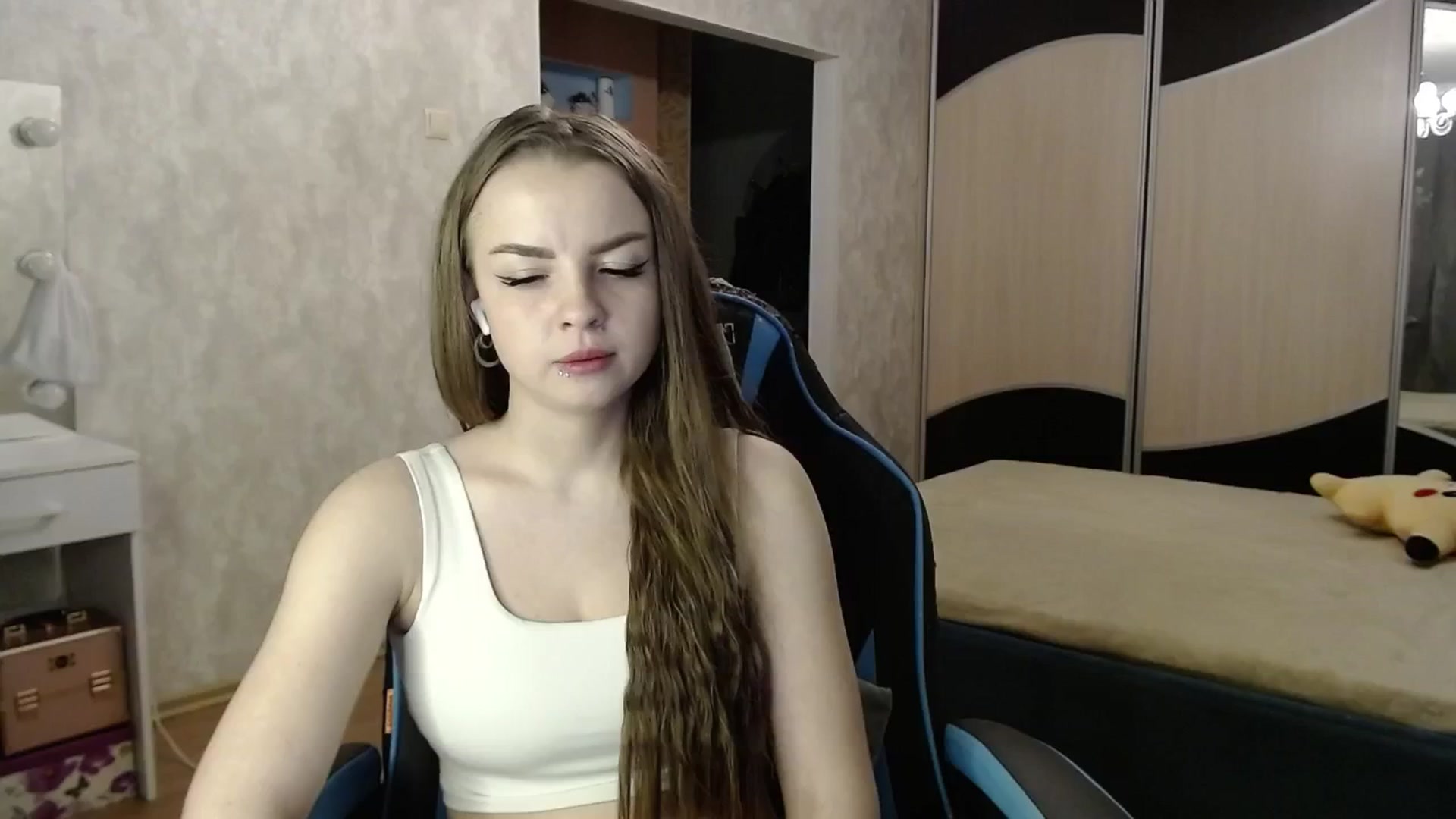 Gallery image thumbnail from Lio_noy's myfreecams stream on, 11/04/2024, 23:31 image 17 of 20