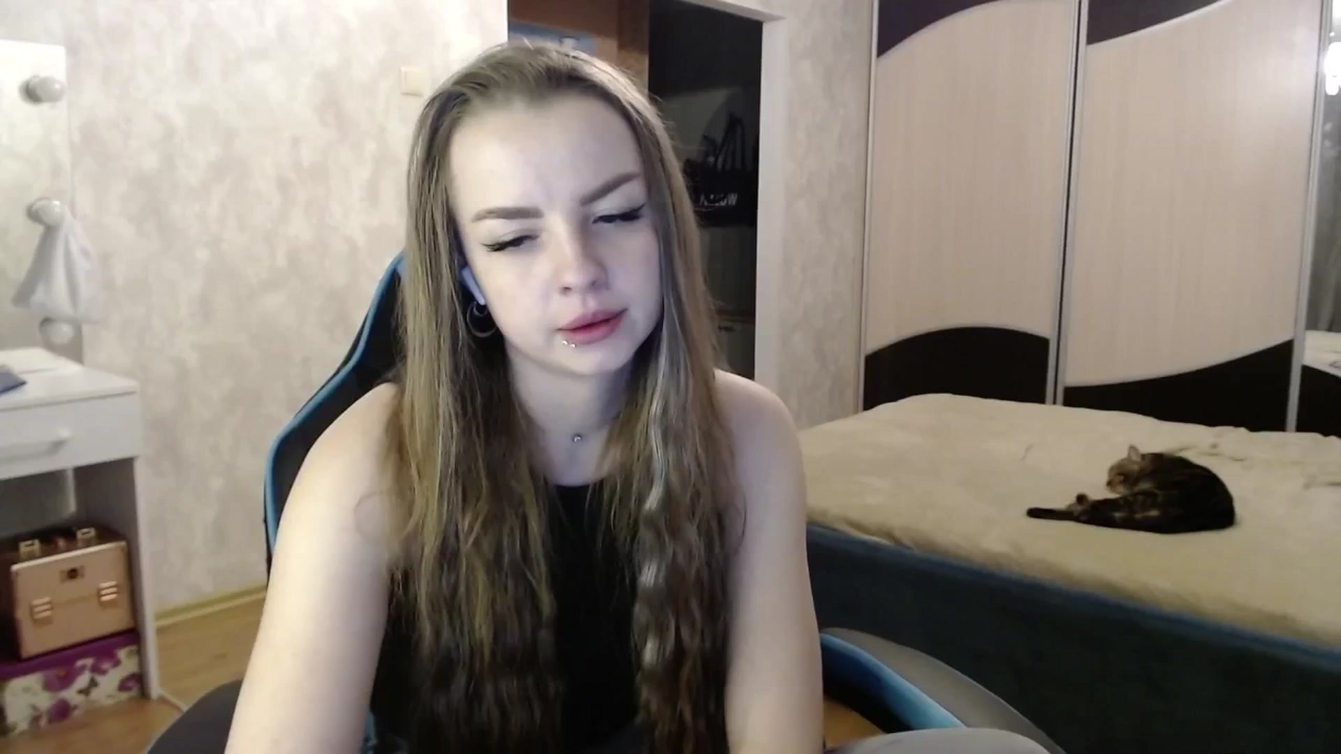 Gallery image thumbnail from Lio_noy's myfreecams stream on, 11/06/2024, 23:54 image 18 of 20