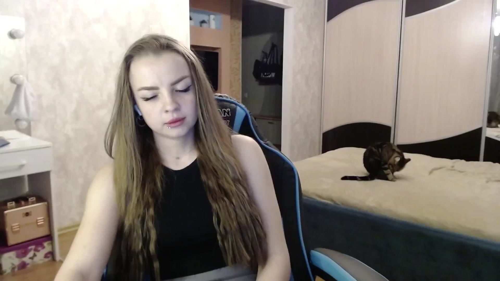 Gallery image thumbnail from Lio_noy's myfreecams stream on, 11/06/2024, 23:54 image 6 of 20
