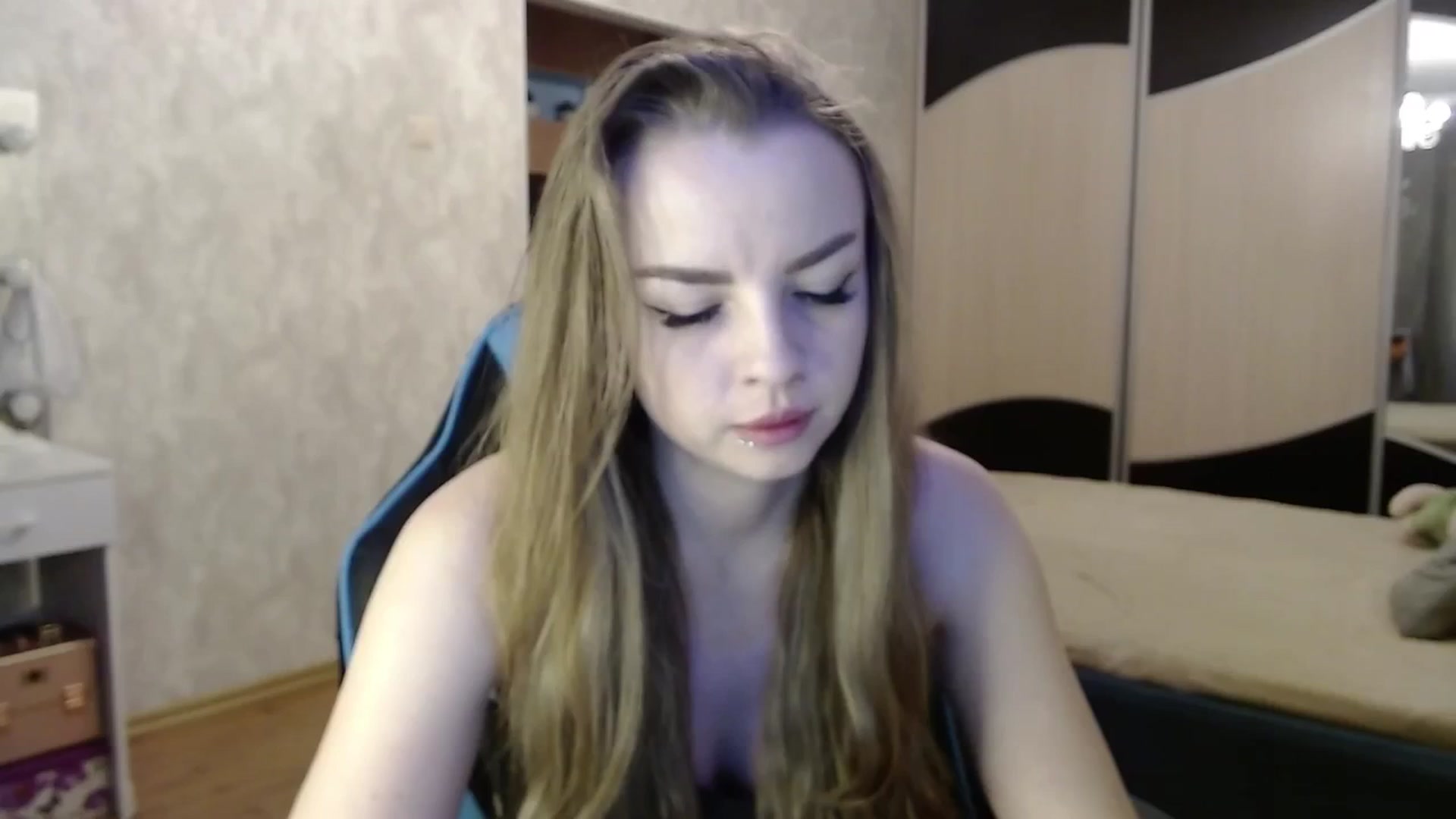 Gallery image thumbnail from Lio_noy's myfreecams stream on, 11/12/2024, 22:07 image 7 of 20