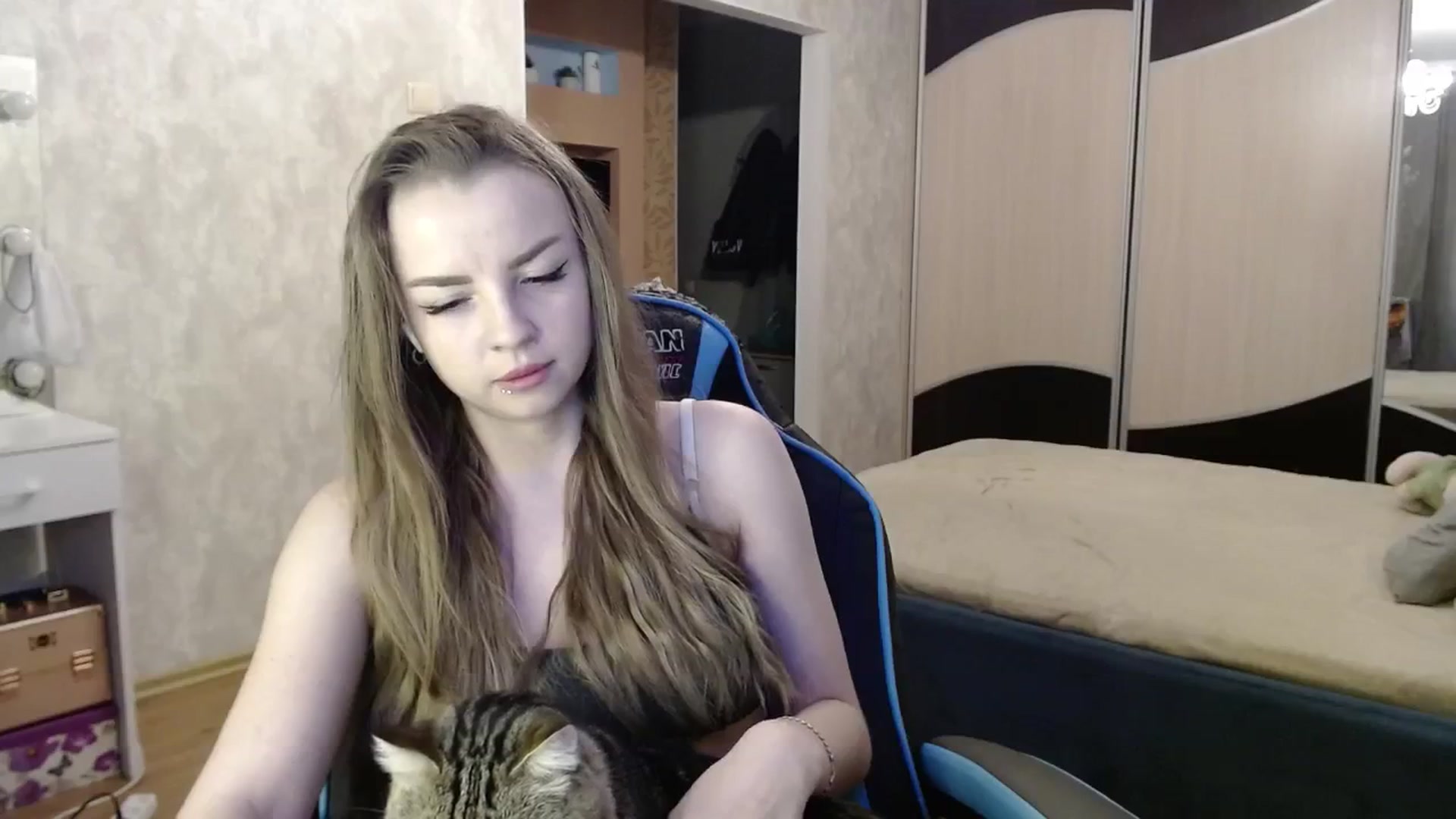 Gallery image thumbnail from Lio_noy's myfreecams stream on, 11/12/2024, 22:07 image 11 of 20