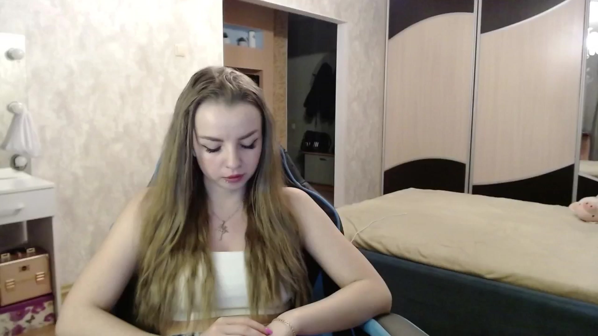 Gallery image thumbnail from Lio_noy's myfreecams stream on, 11/15/2024, 24:15 image 10 of 20