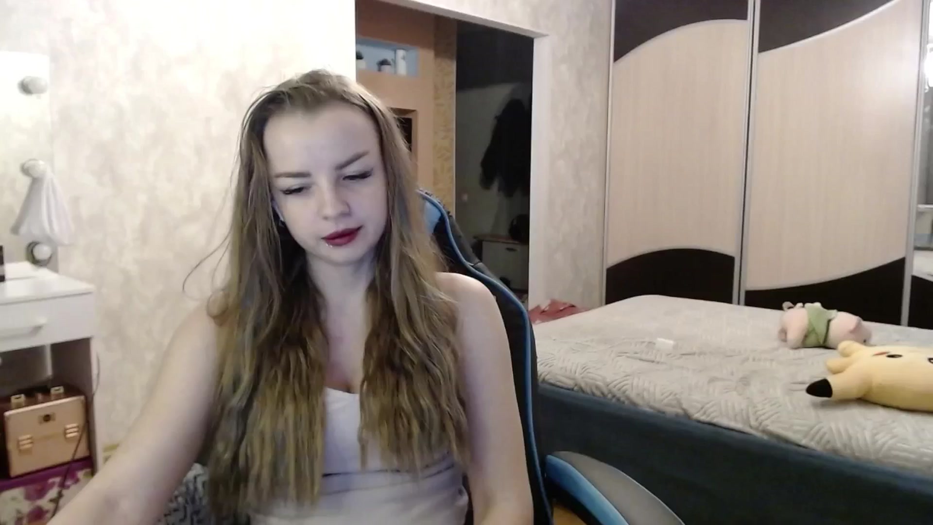 Gallery image thumbnail from Lio_noy's myfreecams stream on, 11/16/2024, 22:46 image 13 of 20