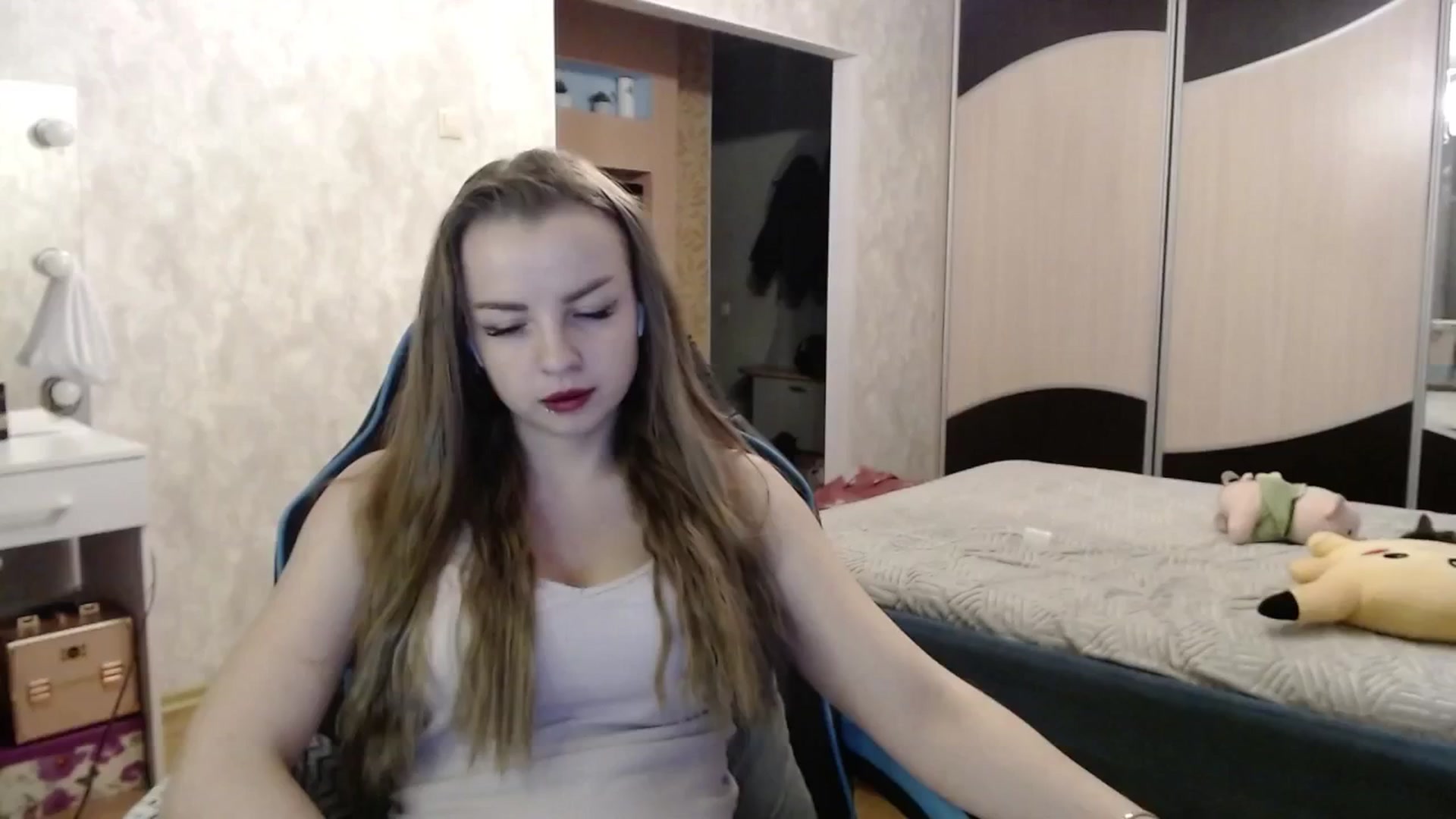 Gallery image thumbnail from Lio_noy's myfreecams stream on, 11/16/2024, 22:46 image 4 of 20