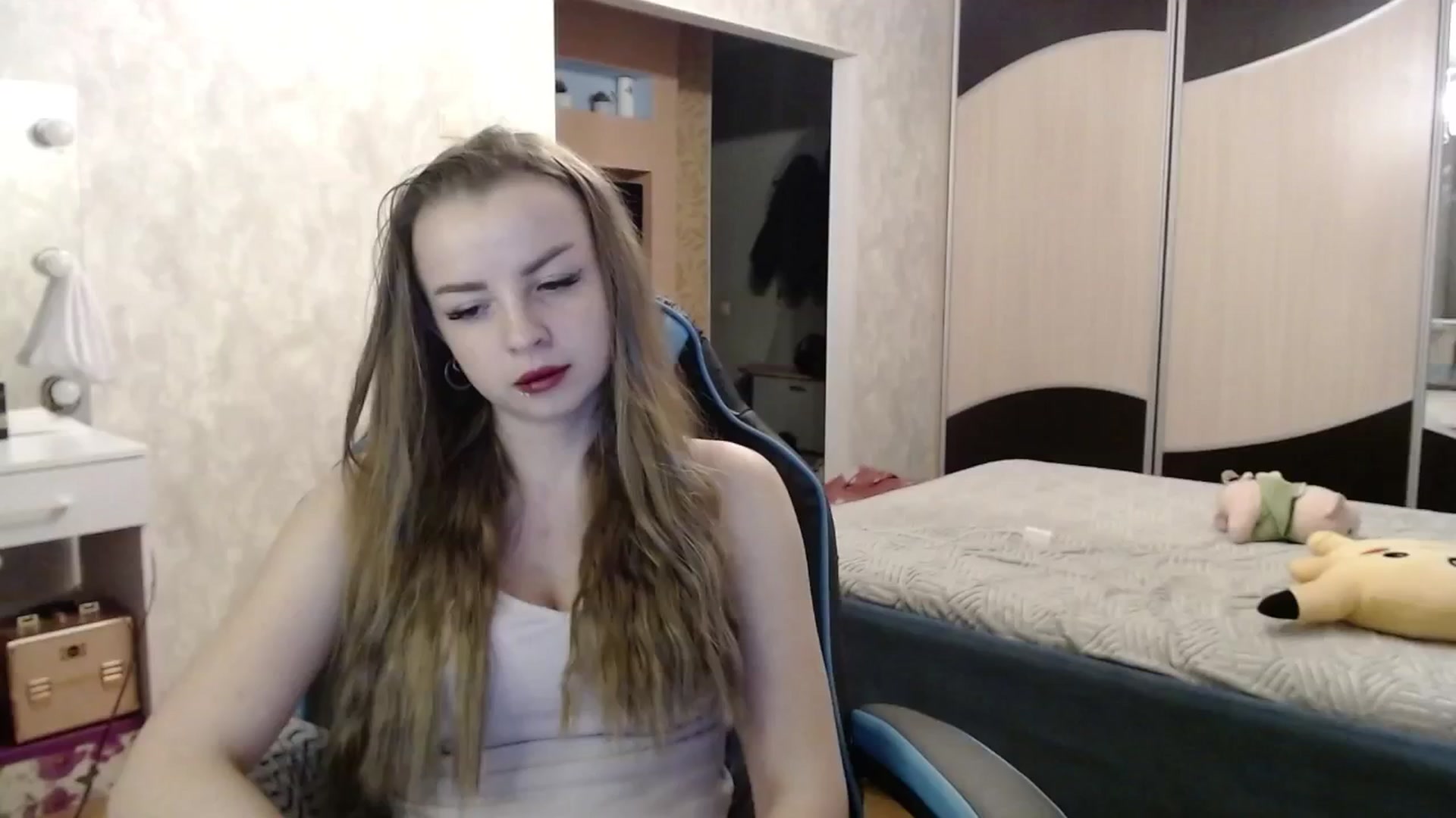 Gallery image thumbnail from Lio_noy's myfreecams stream on, 11/16/2024, 22:46 image 14 of 20