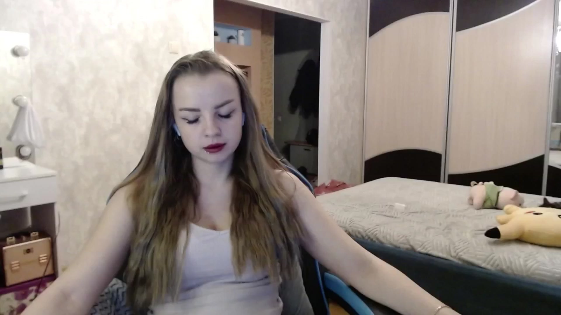 Gallery image thumbnail from Lio_noy's myfreecams stream on, 11/16/2024, 22:46 image 2 of 20