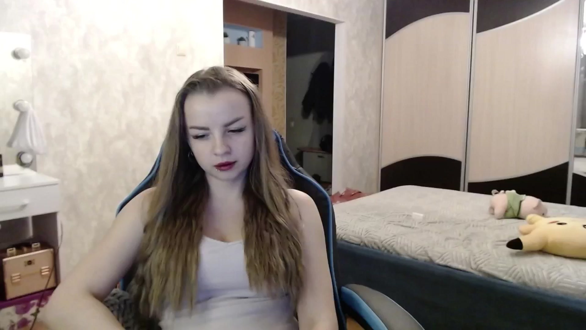 Gallery image thumbnail from Lio_noy's myfreecams stream on, 11/16/2024, 22:46 image 10 of 20