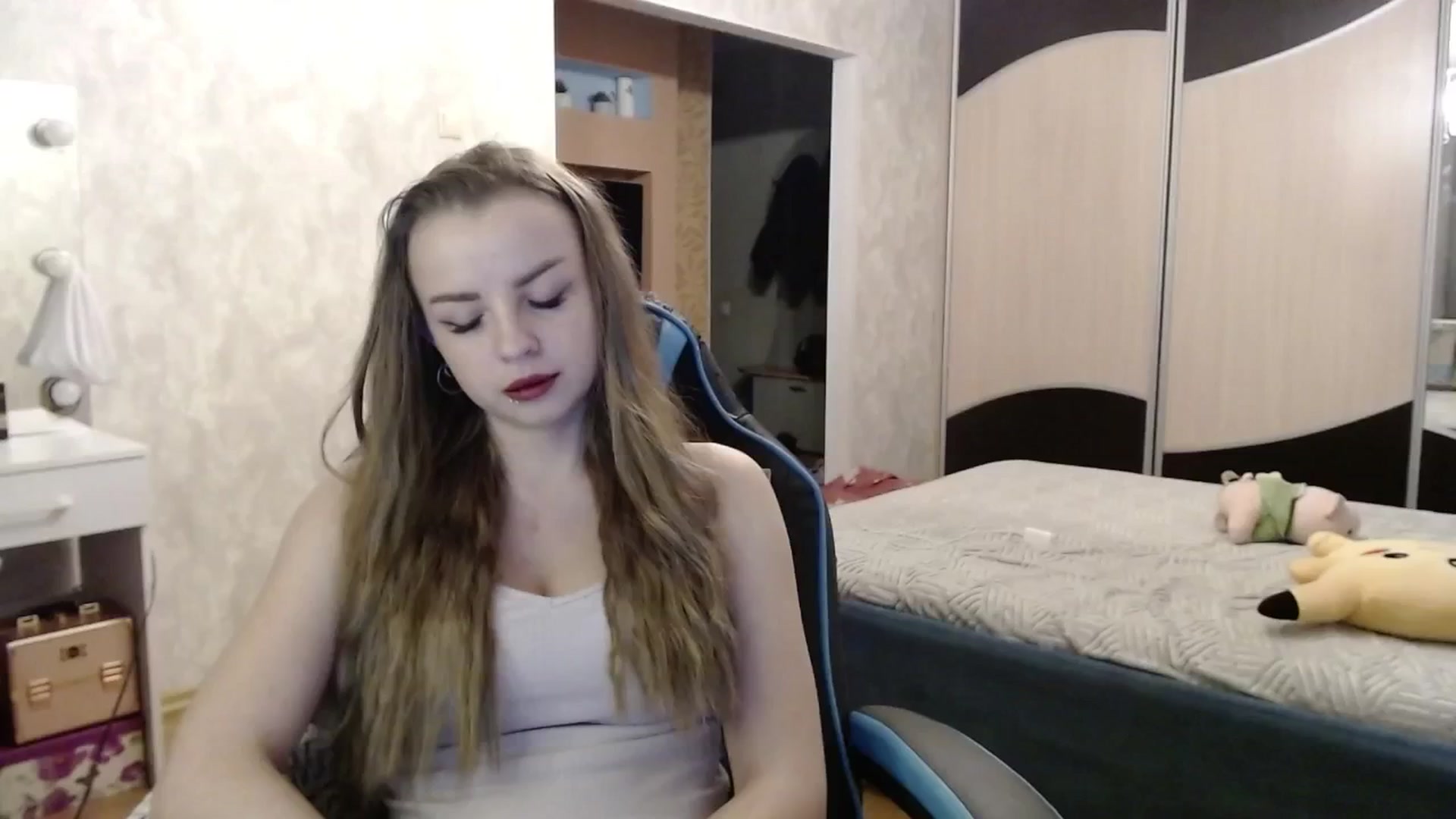 Gallery image thumbnail from Lio_noy's myfreecams stream on, 11/16/2024, 22:46 image 15 of 20