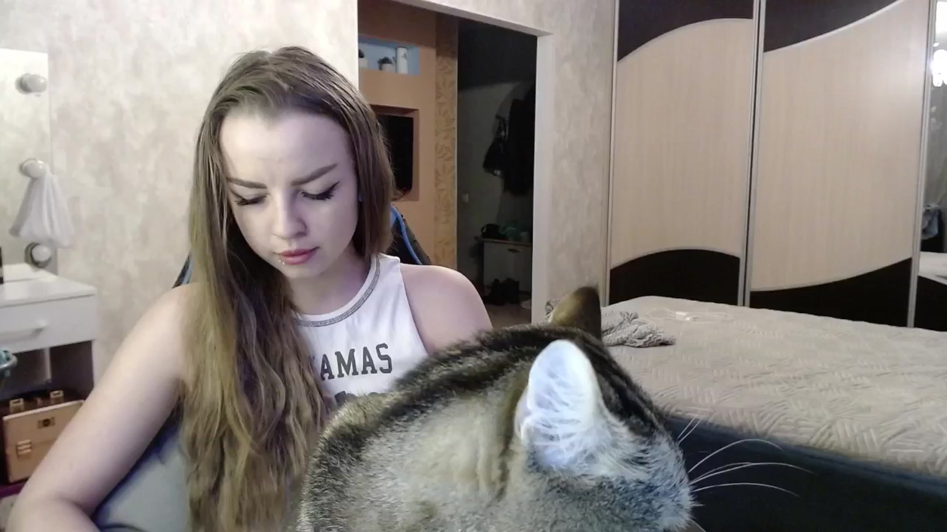 Gallery image thumbnail from Lio_noy's myfreecams stream on, 11/19/2024, 24:42 image 14 of 20